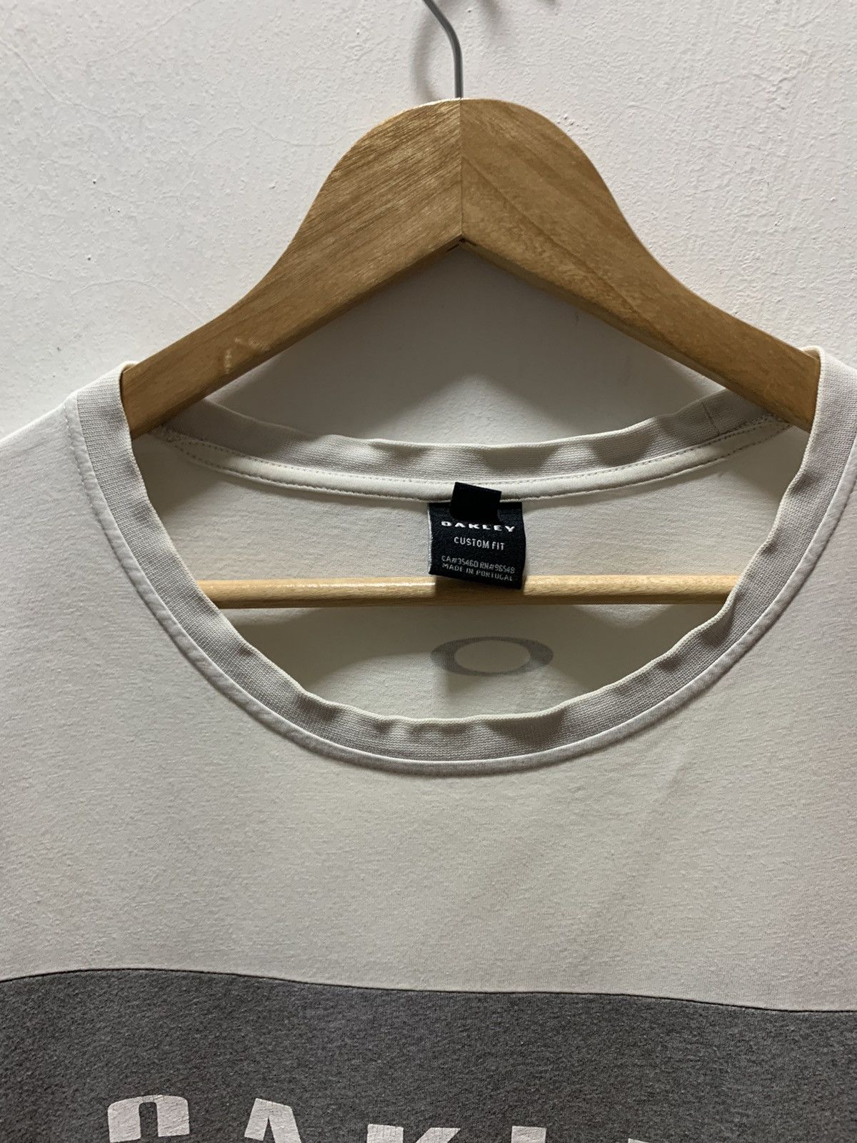 Oakley Vintage Oakley Tee Size US L / EU 52-54 / 3 - 5 Thumbnail