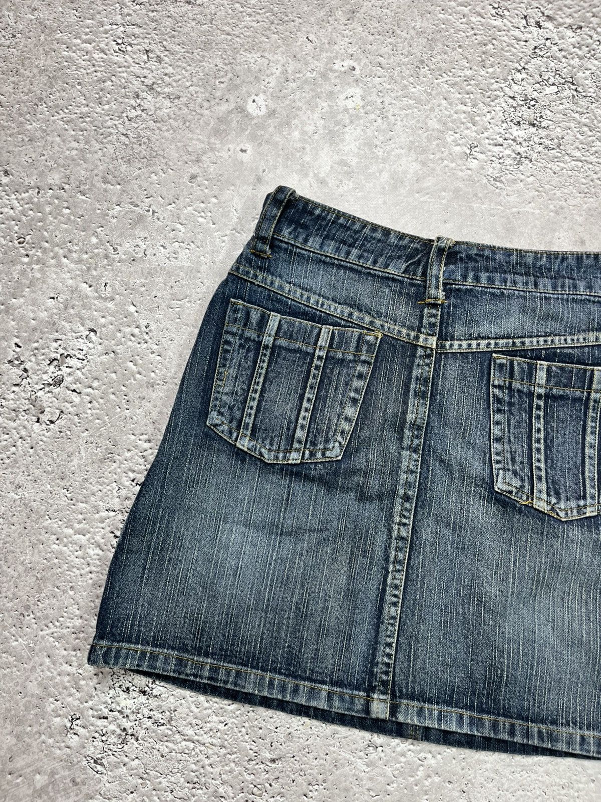 Other Y2K Distressed Denim Mini Skirt Women’s Size S Size 28" / US 6 / IT 42 - 12 Thumbnail