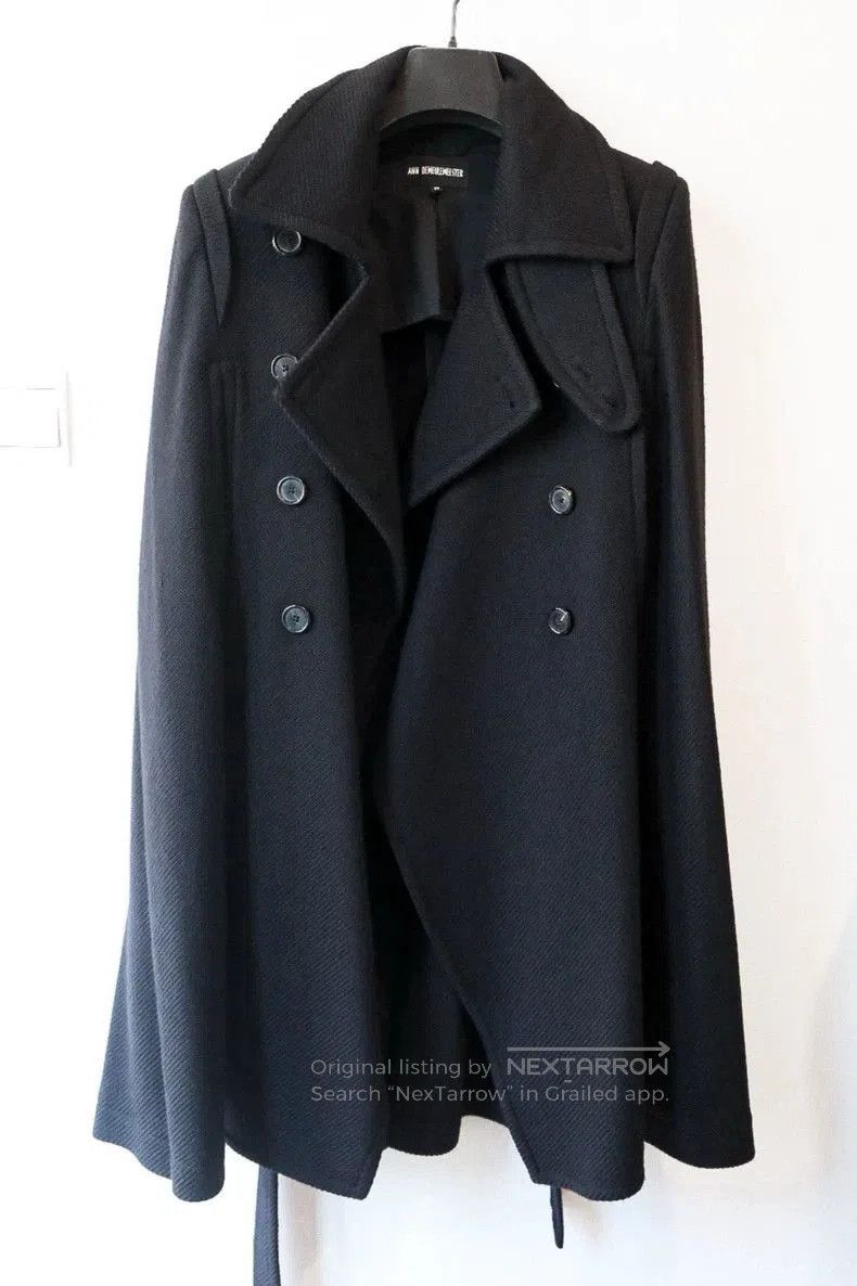 Ann Demeulemeester Ann Demeulemeester 2010 Reversible Wool Cape. Size US M / EU 48-50 / 2 - 3 Thumbnail