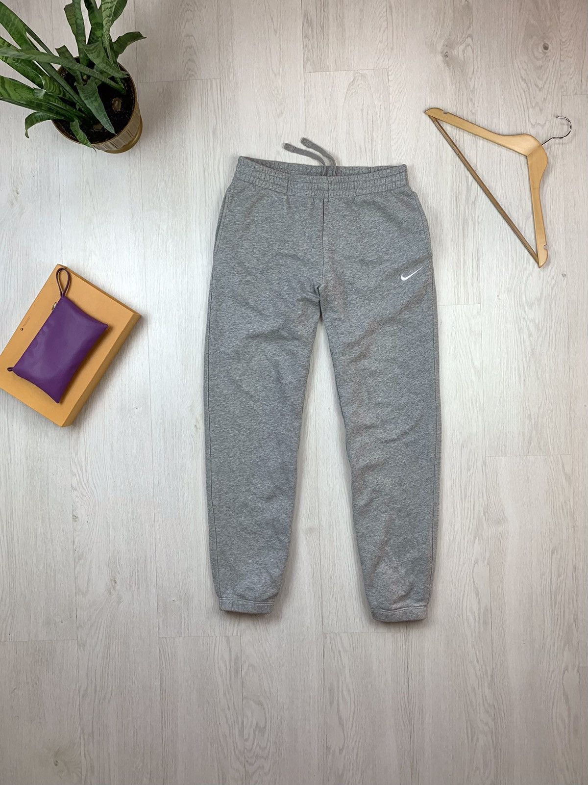 Vintage Nike Vintage Y2K Embroidered Swoosh Pants Mens Grey Size S-M Size US 31 - 1 Thumbnail