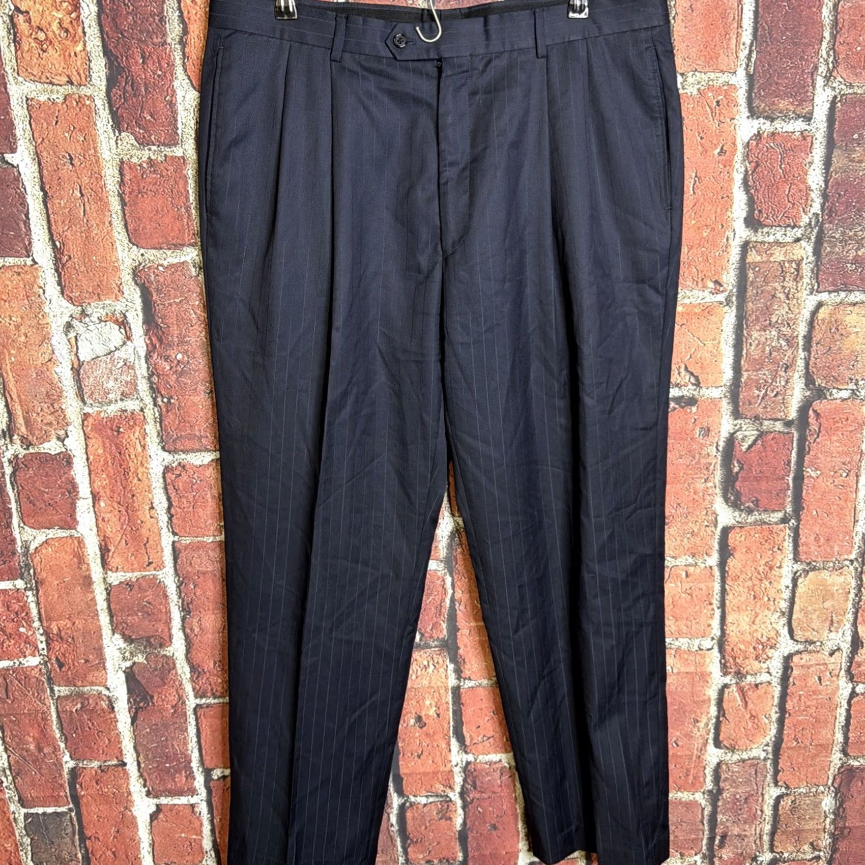 Jos. A. Bank Jos A Bank Blue Pinstripe Suit Mens 43R /38W Size 46R - 7 Thumbnail