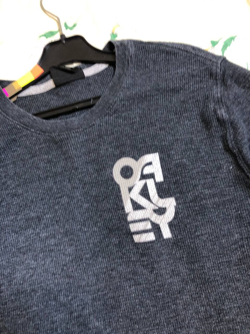 Oakley Vintage Y2K Oakley long sleeve logo streetwear Size US S / EU 44-46 / 1 - 6 Thumbnail