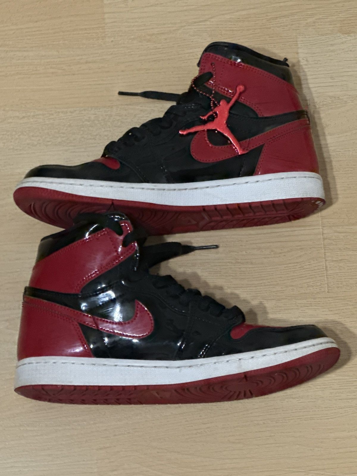 Jordan Brand Jordan 1 Retro High OG “Patent Bred” Size US 8.5 / EU 41-42 - 2 Thumbnail