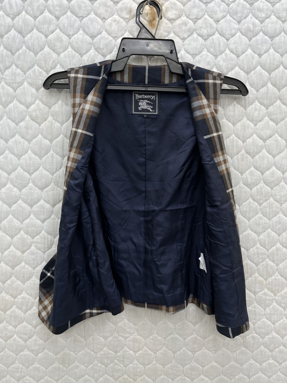 Burberry × Designer 🔥🔥🔥STEALS BURBERRY LADIES VEST Size M / US 6-8 / IT 42-44 - 7 Thumbnail