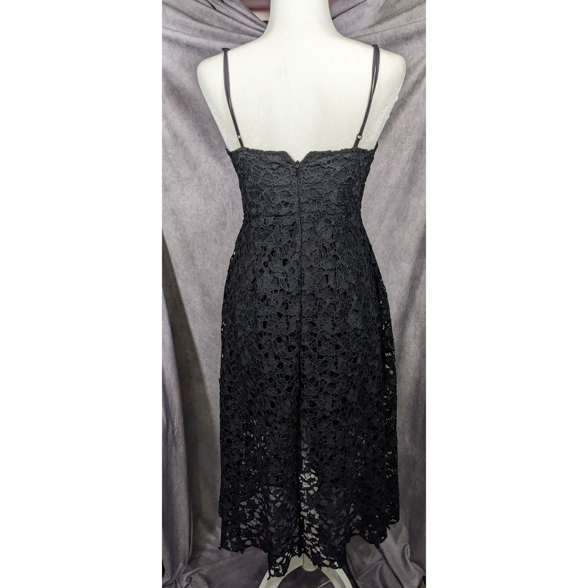 ASTR The Label ASTR The Label Gothic Floral Lace Overlay Dress Size Medium Size M / US 6-8 / IT 42-44 - 11 Thumbnail