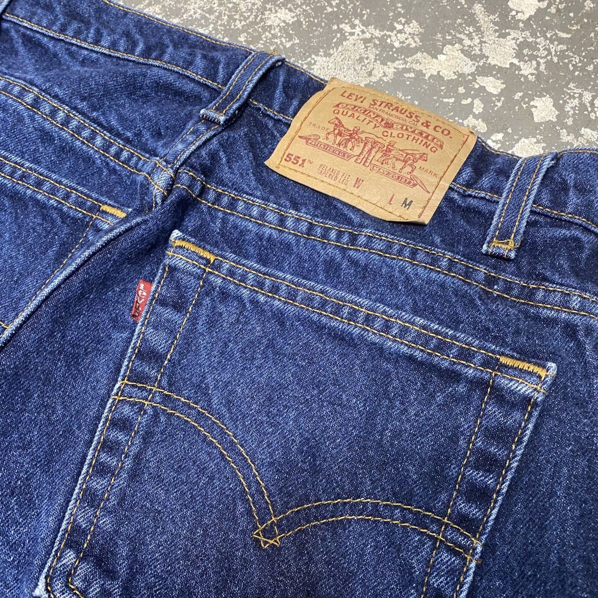 Levi's × Vintage Vintage Levi’s 551 Relax Fit Denim Jeans USA 90s Size US 29 - 9 Thumbnail