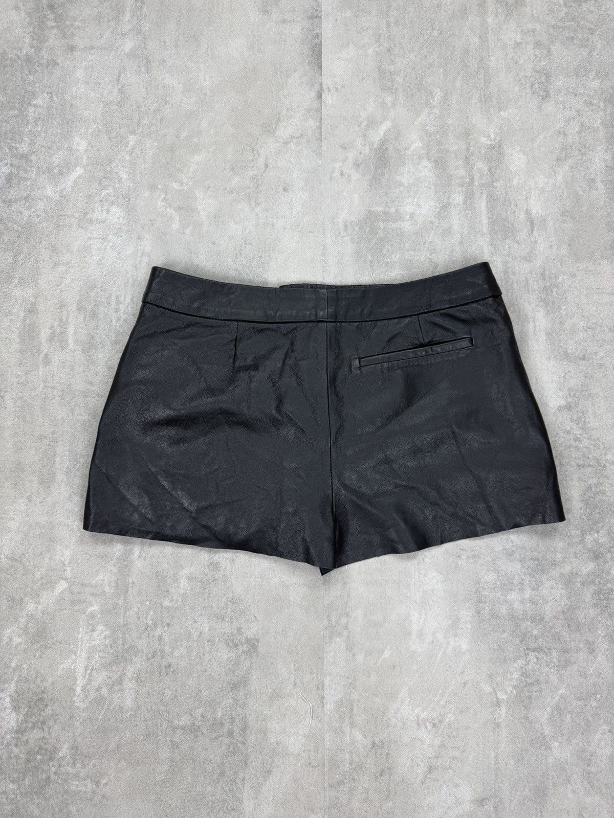 Zara KAIA x ZARA Leather mini skirt Women’s size XS Size 25" / US 0 / IT 36 - 2 Thumbnail