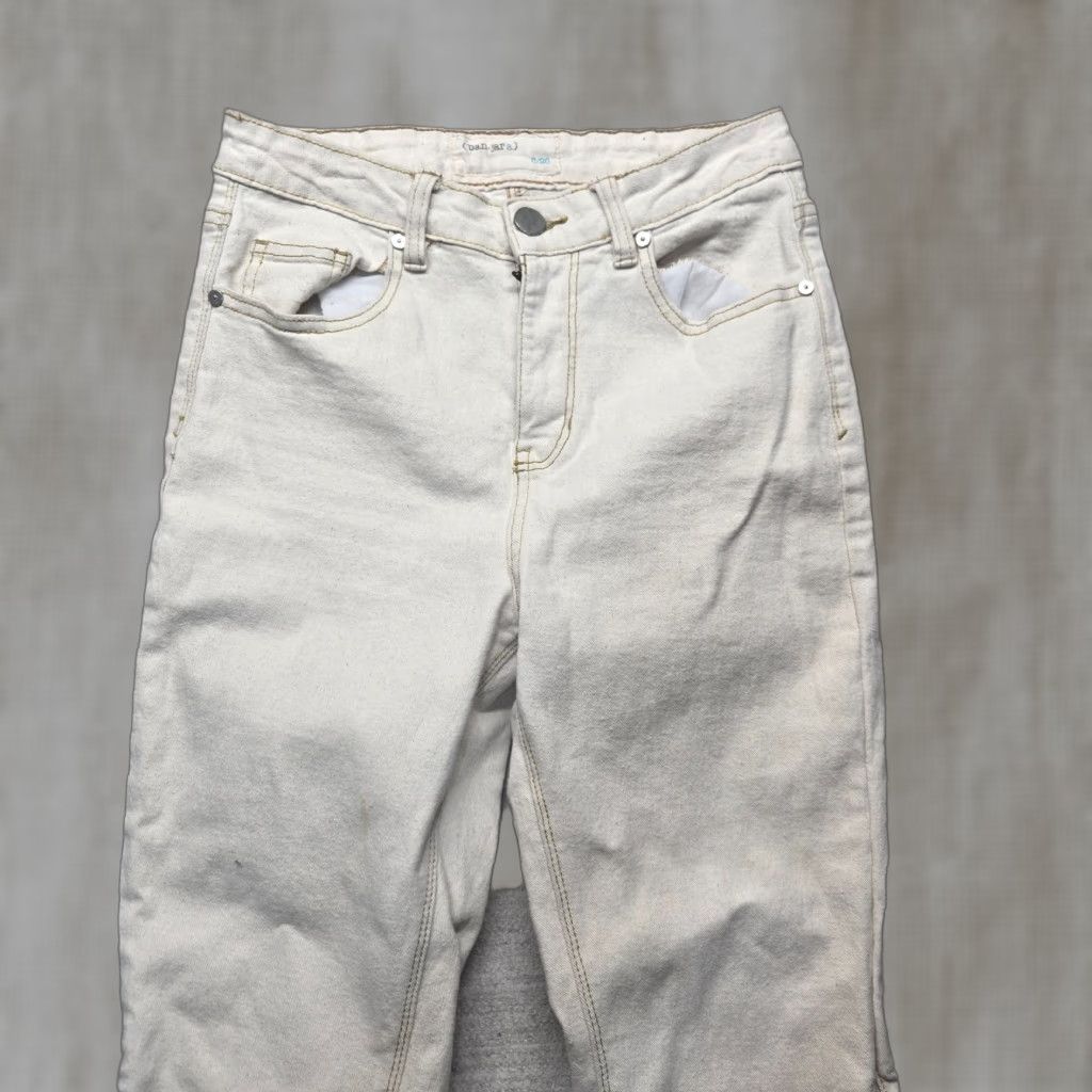 Denime Ban.Jara Denim Jeans Women's Flared 5-Pocket Mid Rise Light Wash Beige 31in Inseam Regular Size 5/26 Pants Womens Jeans Clothing Size 27" / US 4 / IT 40 - 1 Thumbnail