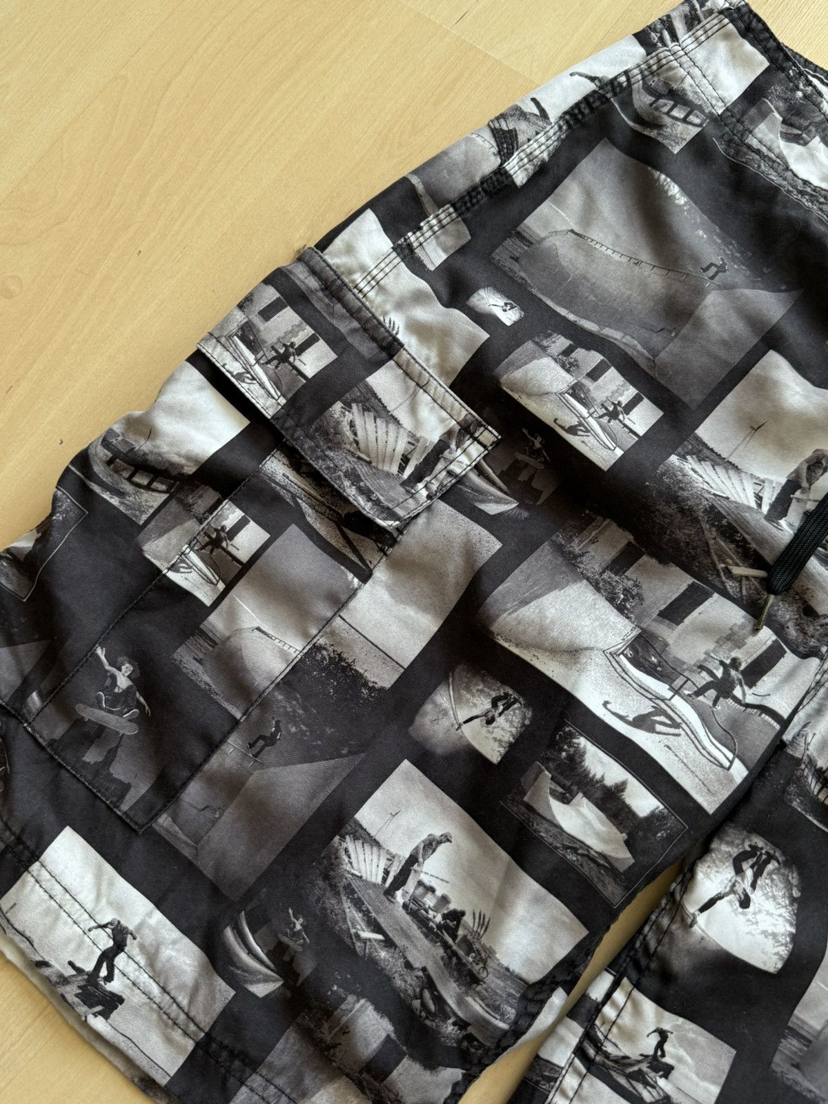 Carhartt Carhartt Vintage skate cargo shorts black label Size US 30 / EU 46 - 8 Thumbnail