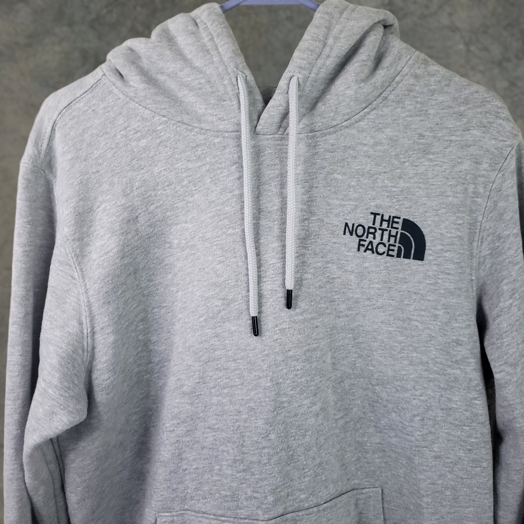 The North Face The North Face Men Hoodie Sweatshirt Gray S Black Logo Pullover All Seasons Activewear Outdoor Casual Comfort Distressed? No, Excellent Condition Size US S / EU 44-46 / 1 - 1 Thumbnail