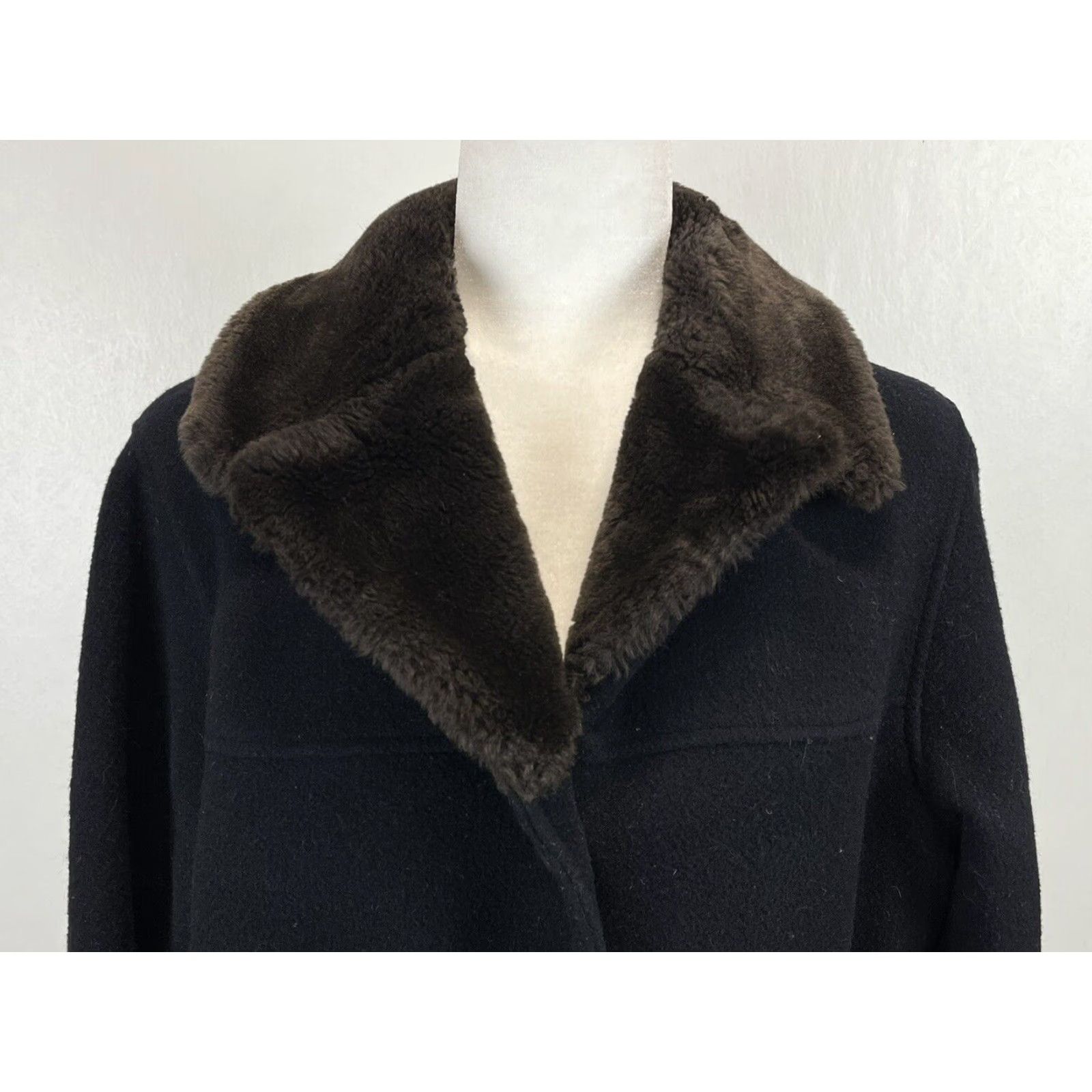 American Eagle Outfitters VINTAGE American Eagle Wool Blend Coat Jacket Blue Womens Medium Faux Fur Collar Y2K Size M / US 6-8 / IT 42-44 - 5 Thumbnail