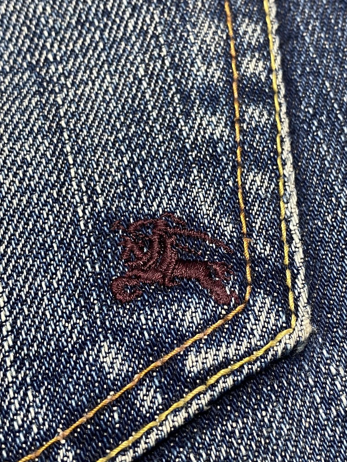 Burberry 2000s Burberry - Flared Distressed Denim Size US 30 / EU 46 - 9 Thumbnail