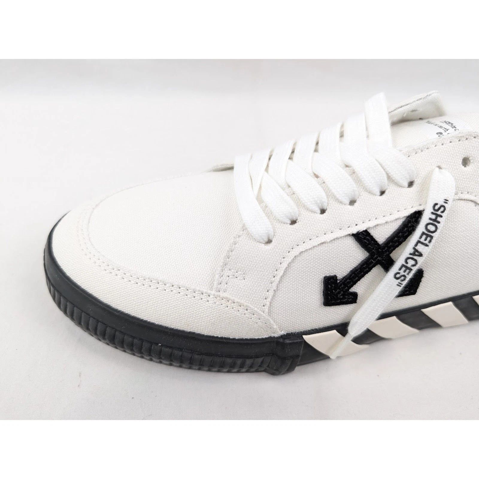 Off-White o1rshd1 Low-Top Sneakers Vulcanized Canvas in White/Black Size US 12 / EU 45 - 3 Thumbnail