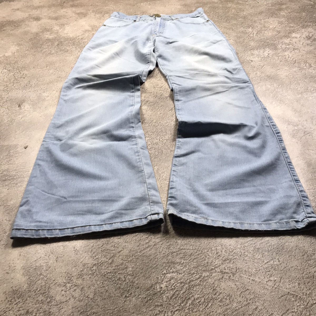 Vintage Vintage Y2K Distressed Flared Baggy Jeans Skate Grunge 28 Size 28" / US 6 / IT 42 - 1 Thumbnail