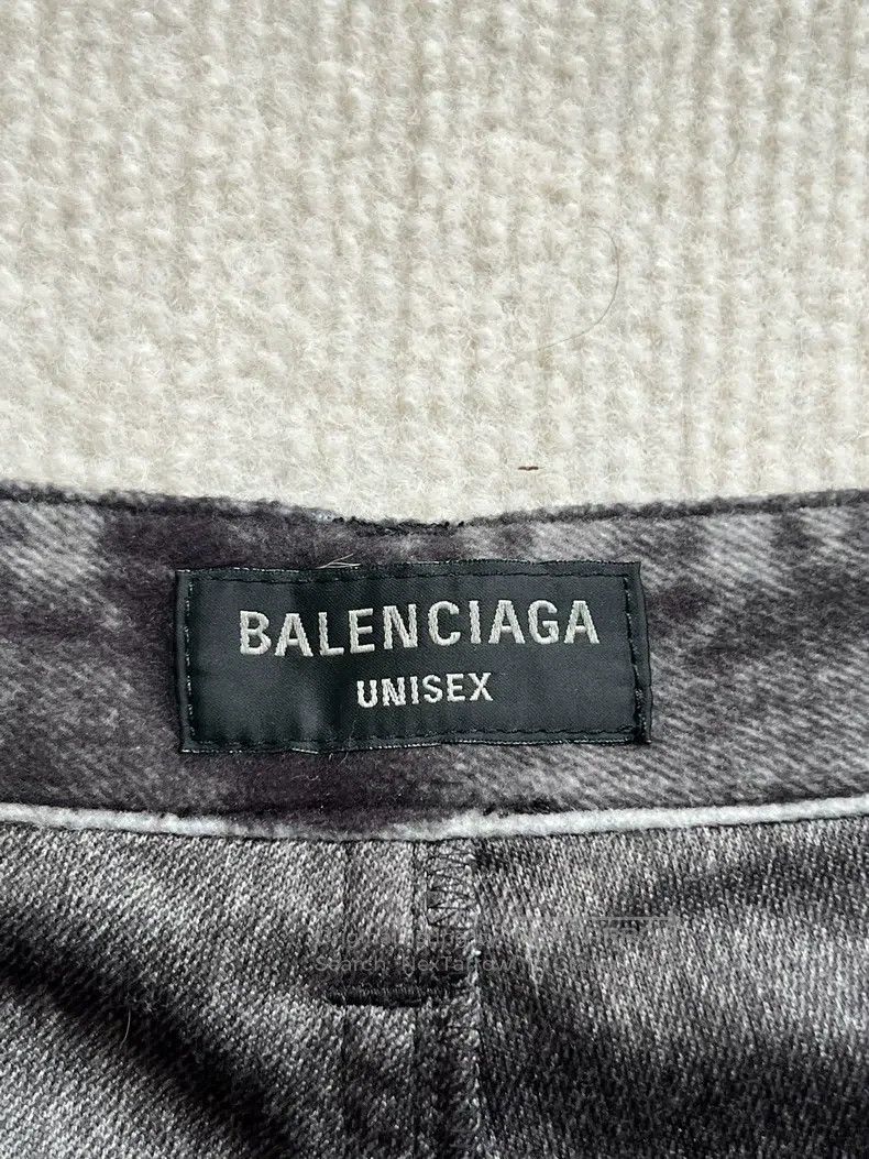 Balenciaga size M Printed Denim Pants