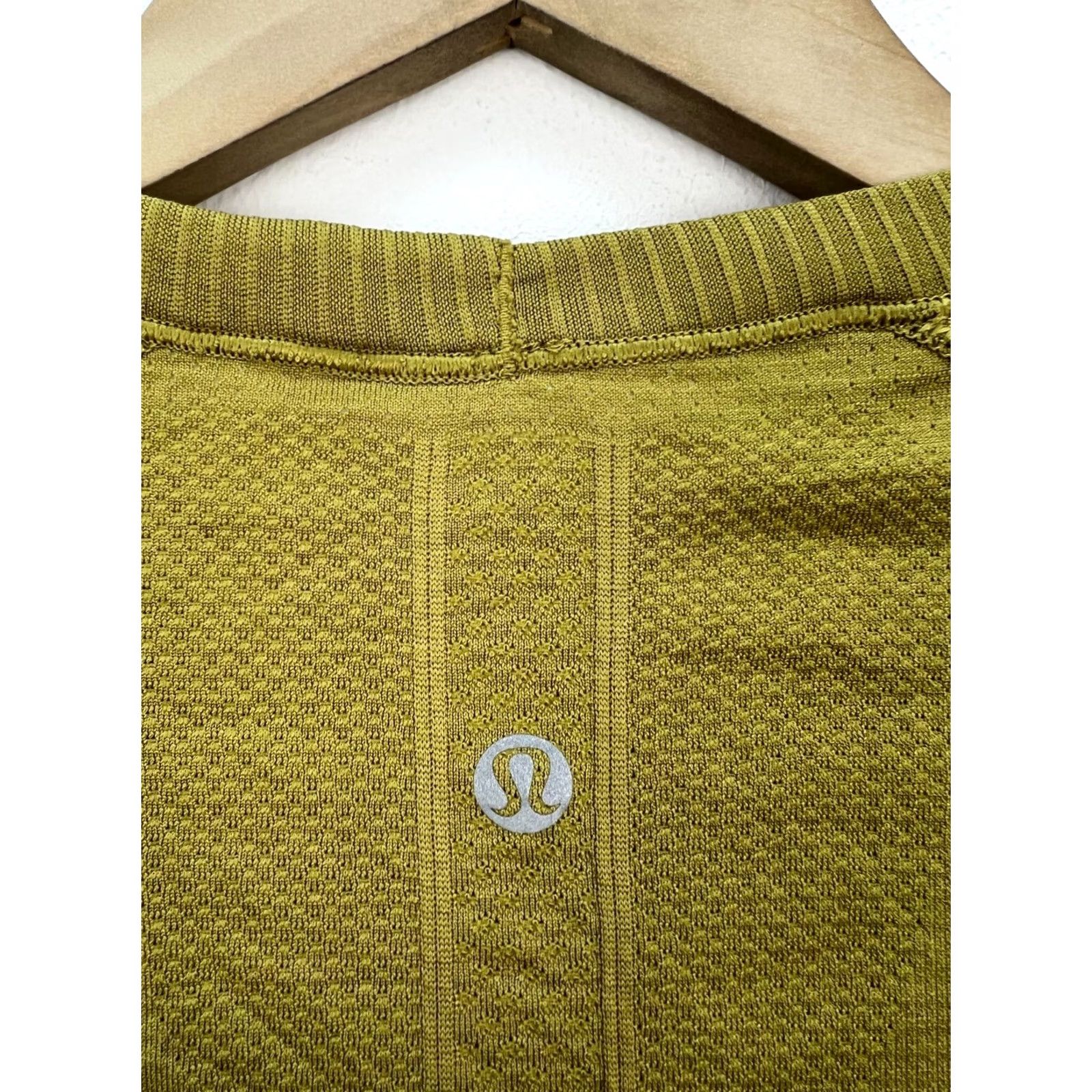 Lululemon Lululemon Swiftly Tech Long Sleeve Top Grape Leaf Green Ladies Sz 4 Size S / US 4 / IT 40 - 4 Thumbnail