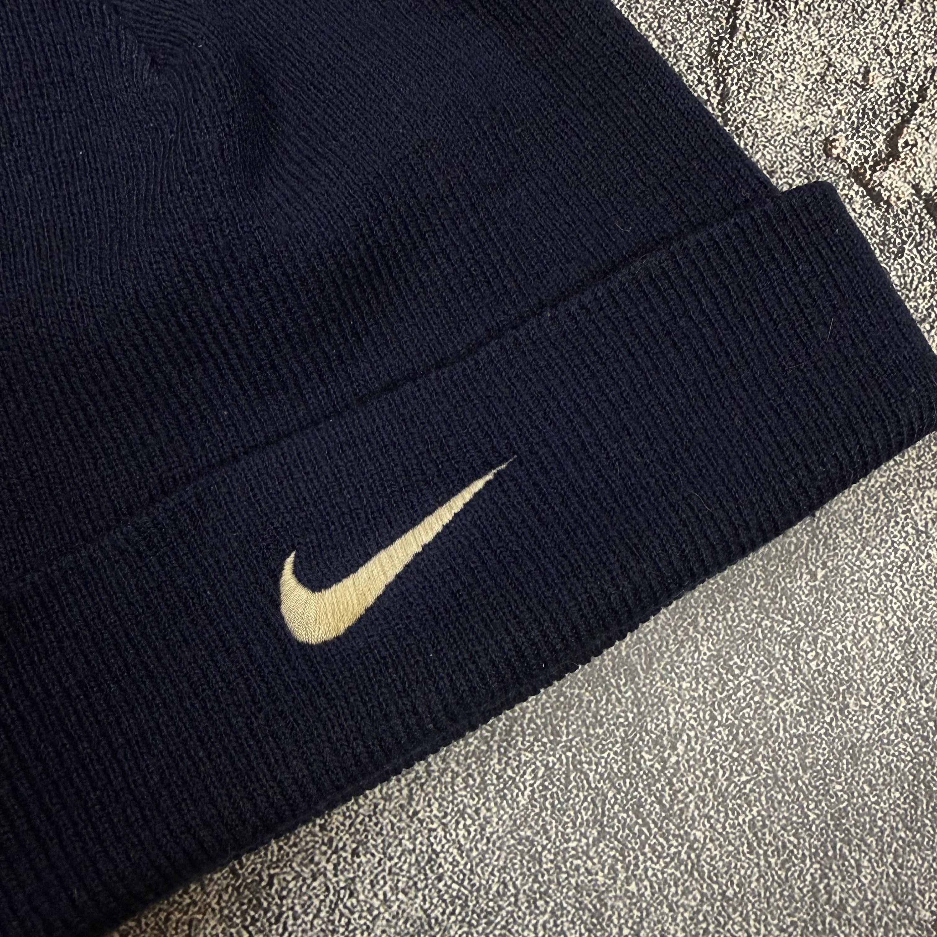 Nike Nike Vintage BIg Hat Embroidered Logo Swoosh 90s Size ONE SIZE - 2 Thumbnail