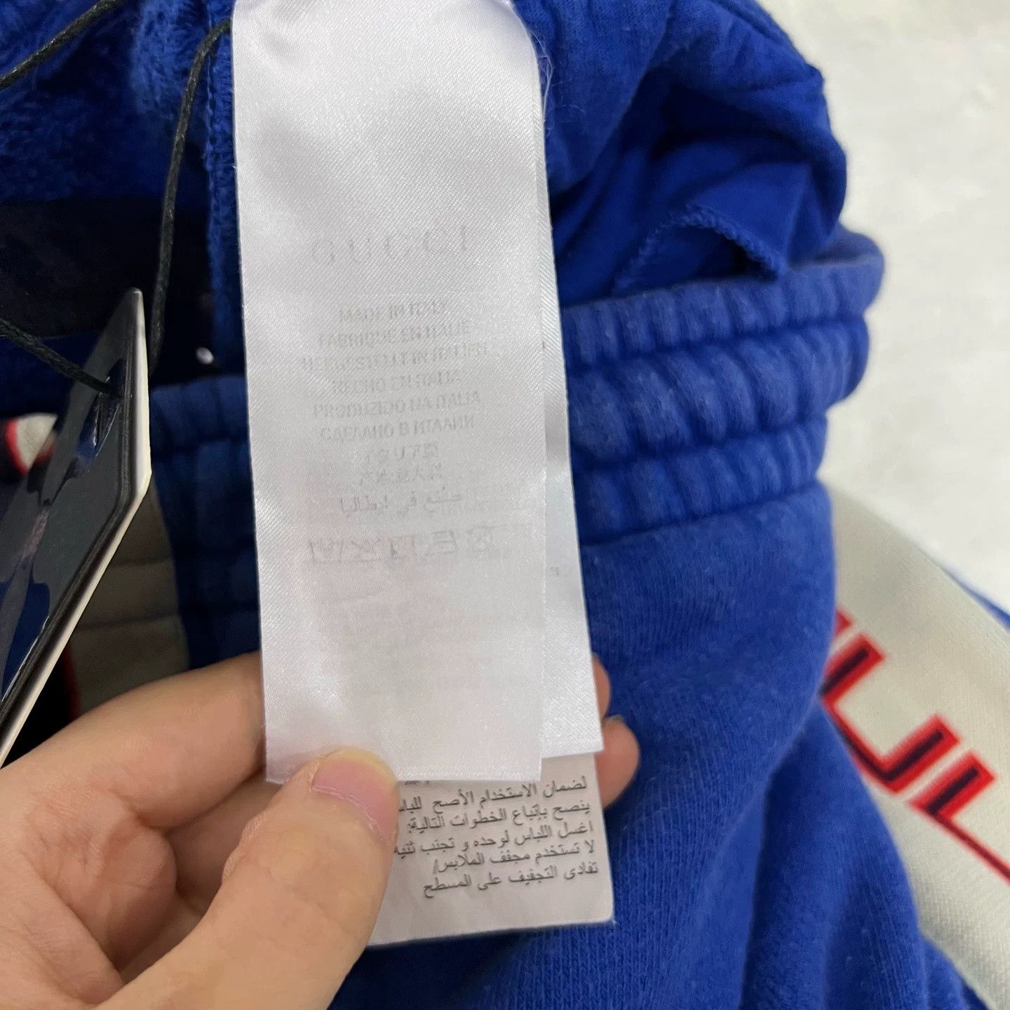 Gucci Gucci Side Stripe Logo Shorts Size US 26 / EU 42 - 4 Thumbnail