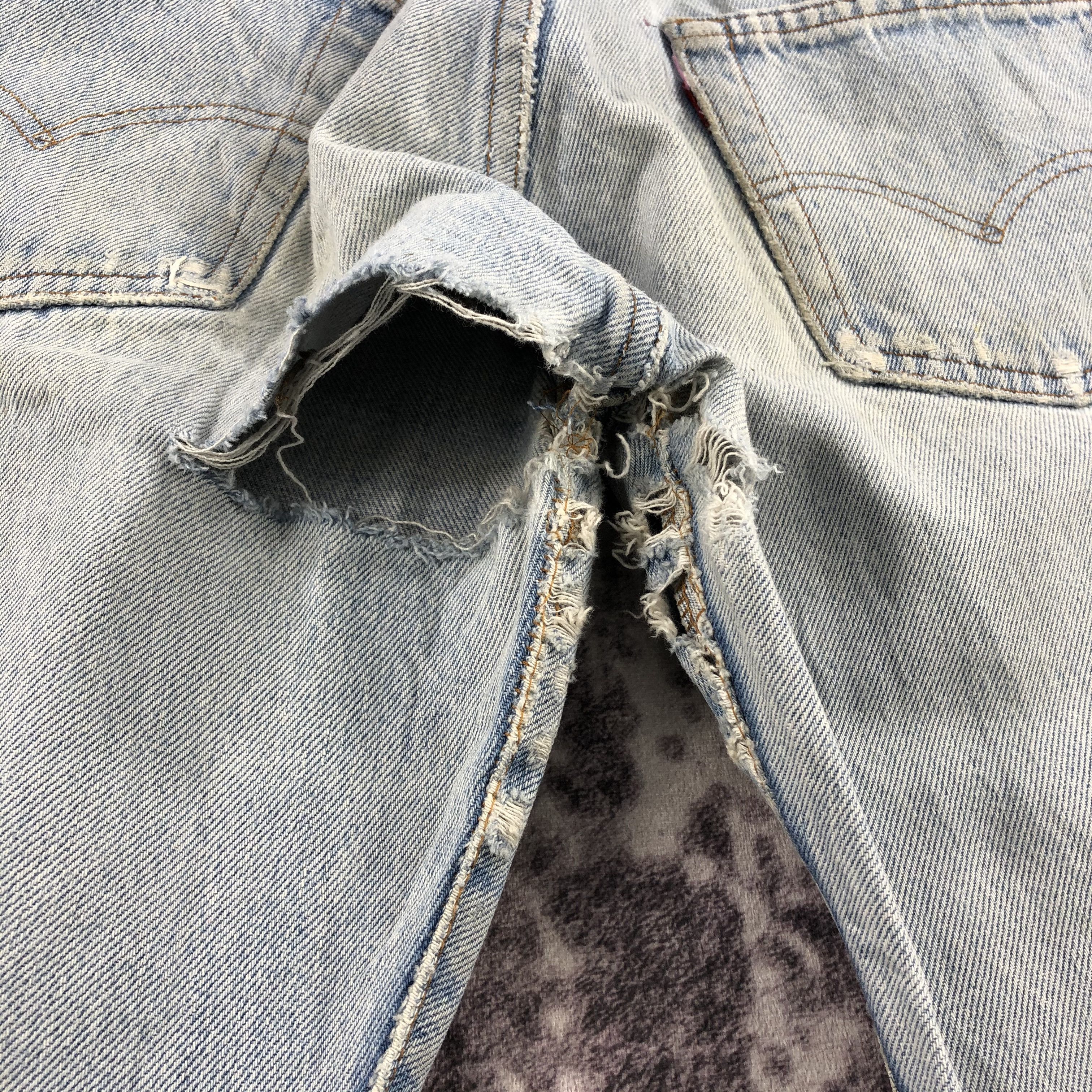 Levi's × Vintage 90s Vintage Ripped Levis 501 Jeans-JM2531 Size US 28 / EU 44 - 5 Thumbnail