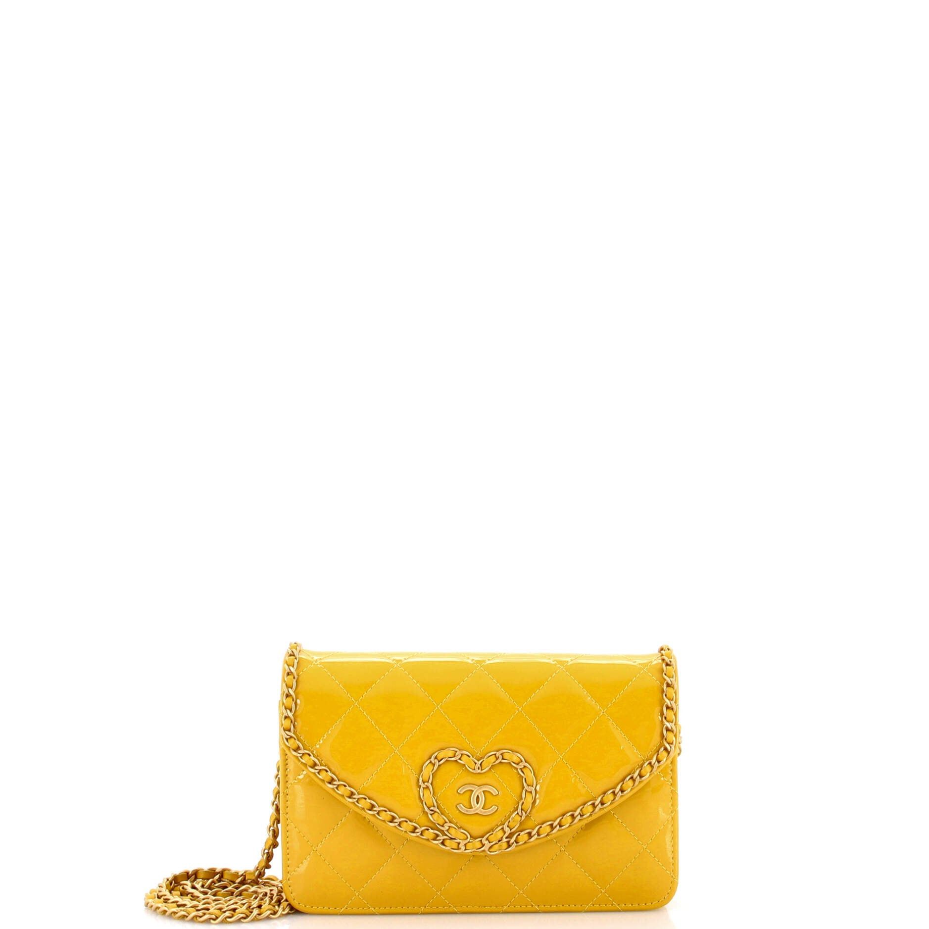 Chanel Heart Chain Wallet on Chain Size ONE SIZE - 1 Thumbnail