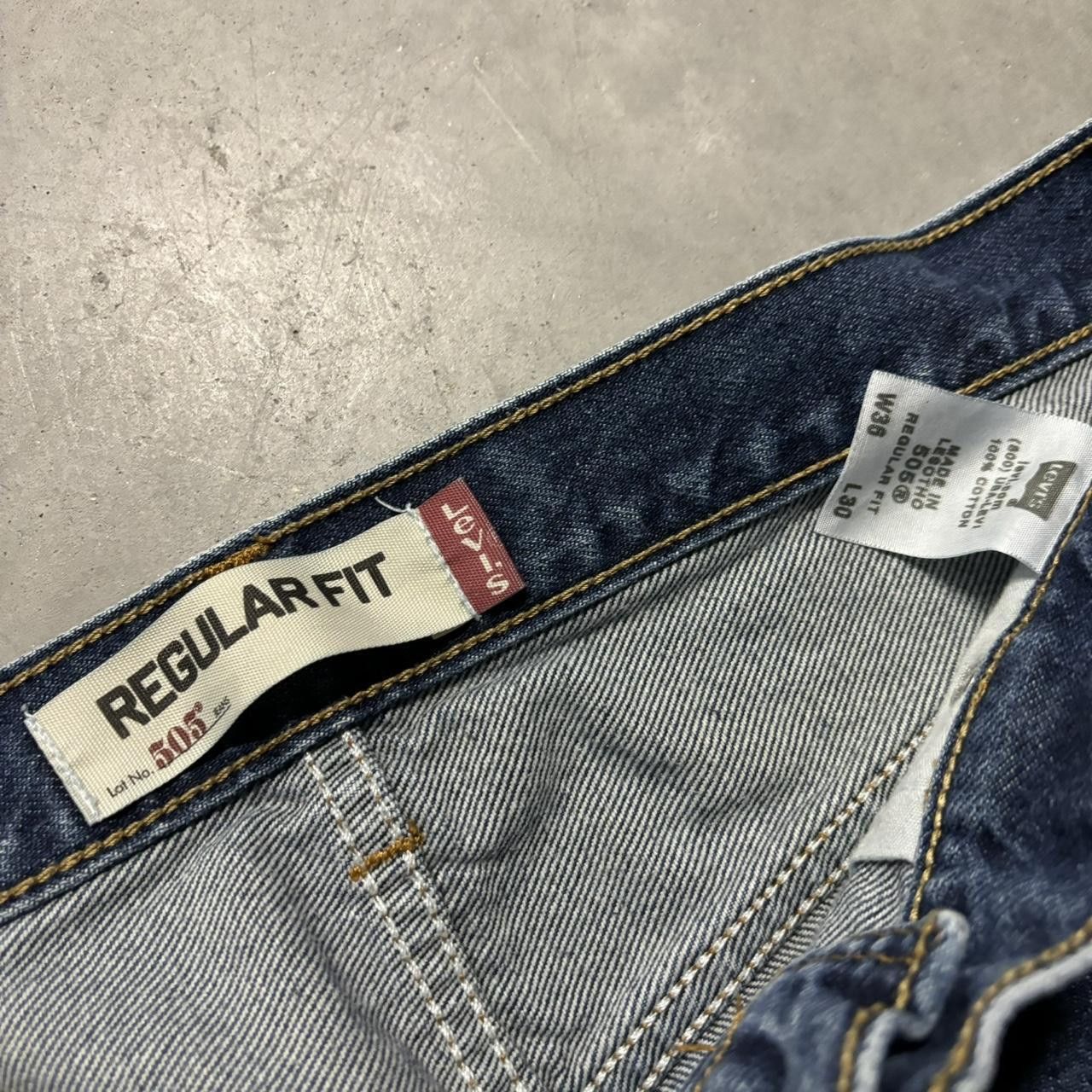 Levi's × Vintage Crazy Vintage Y2K/2000s Grunge Levi’s Dark Wash Paint Splatter Denim Jeans! Size US 34 / EU 50 - 8 Thumbnail