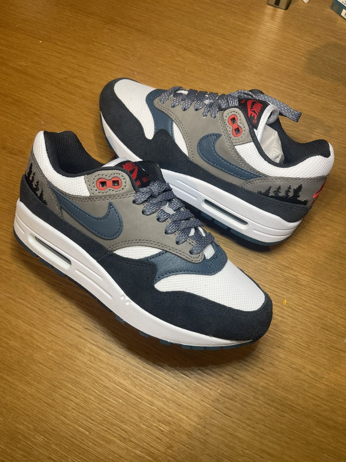 Nike Air Max 1 PRM bianca e dettagli ricamati Size US 7.5 / IT 37.5 - 1 Thumbnail