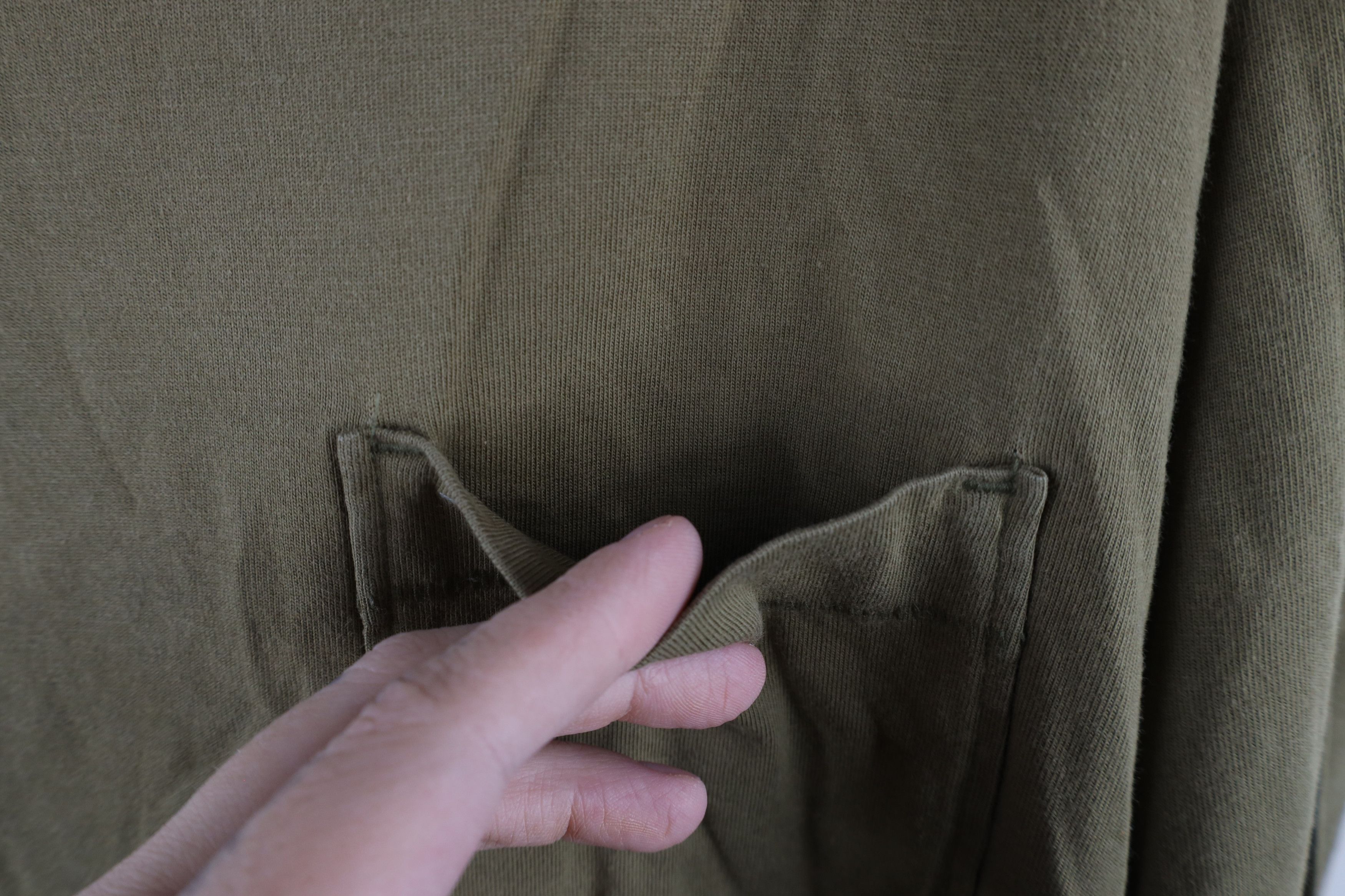 Tommy Bahama × Vintage Tommy Bahama Relax Logo Long Sleeve Pocket T-Shirt Olive Size US XL / EU 56 / 4 - 5 Thumbnail