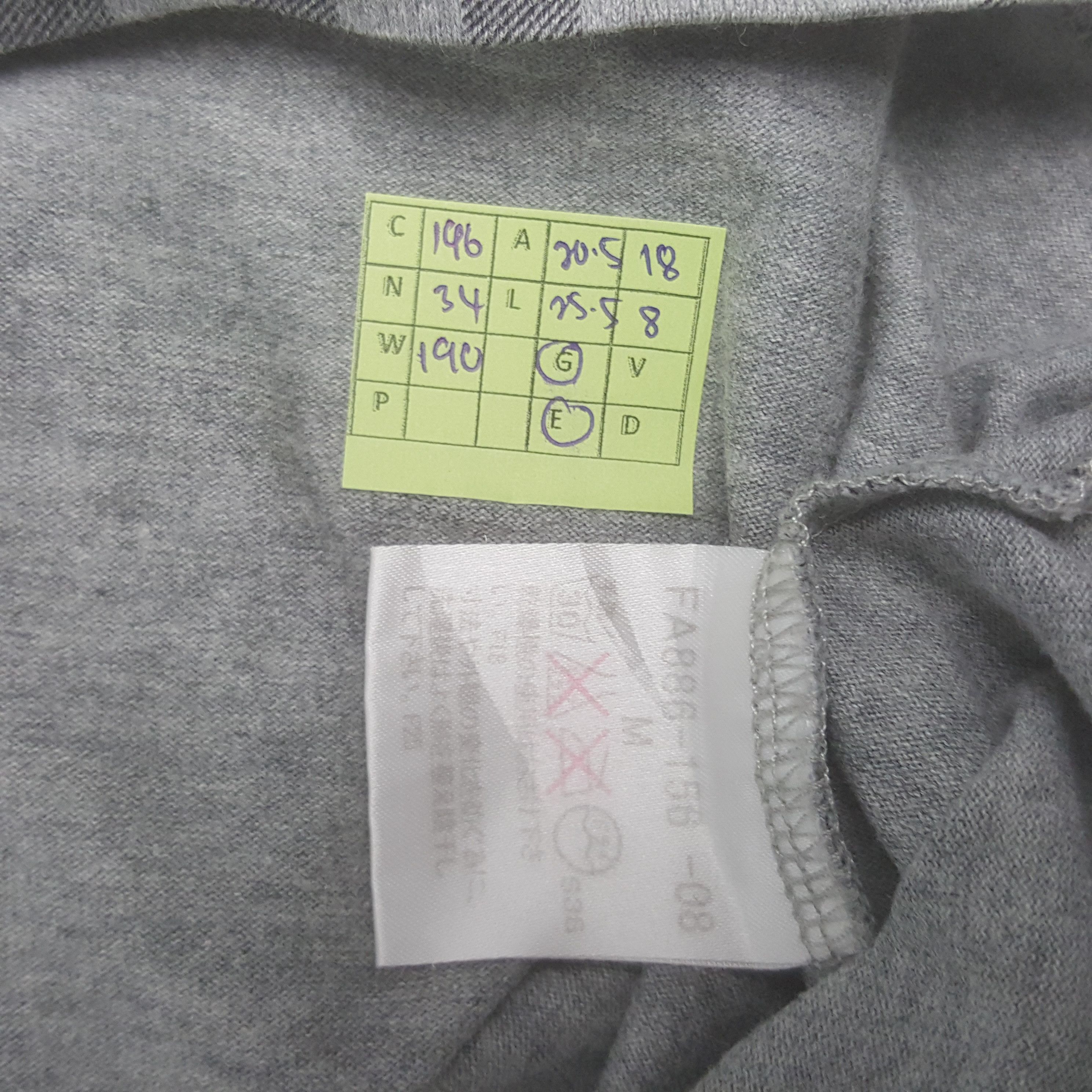 Burberry × Vintage Vintage Burberry London Blue Label Tshirt Size US M / EU 48-50 / 2 - 6 Thumbnail
