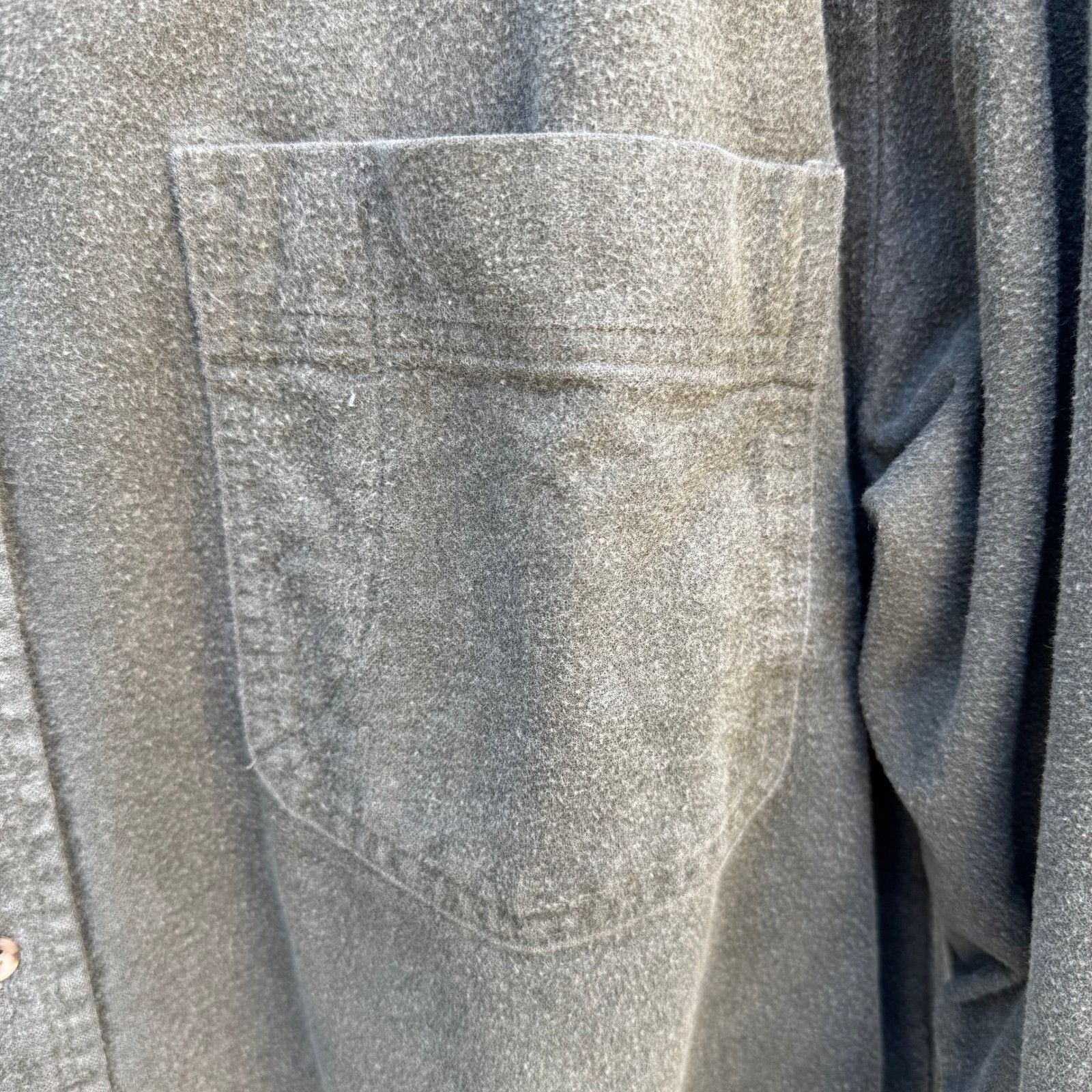 Eddie Bauer Eddie Bauer Vintage Mens Olive Green Heavy Cotton Chamois Sh Size US L / EU 52-54 / 3 - 7 Thumbnail