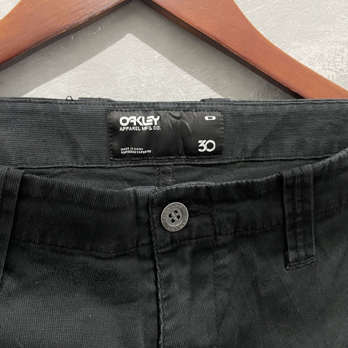 Oakley 2000s Oakley Gorpcore Cargo Pants Size US 30 / EU 46 - 2 Thumbnail