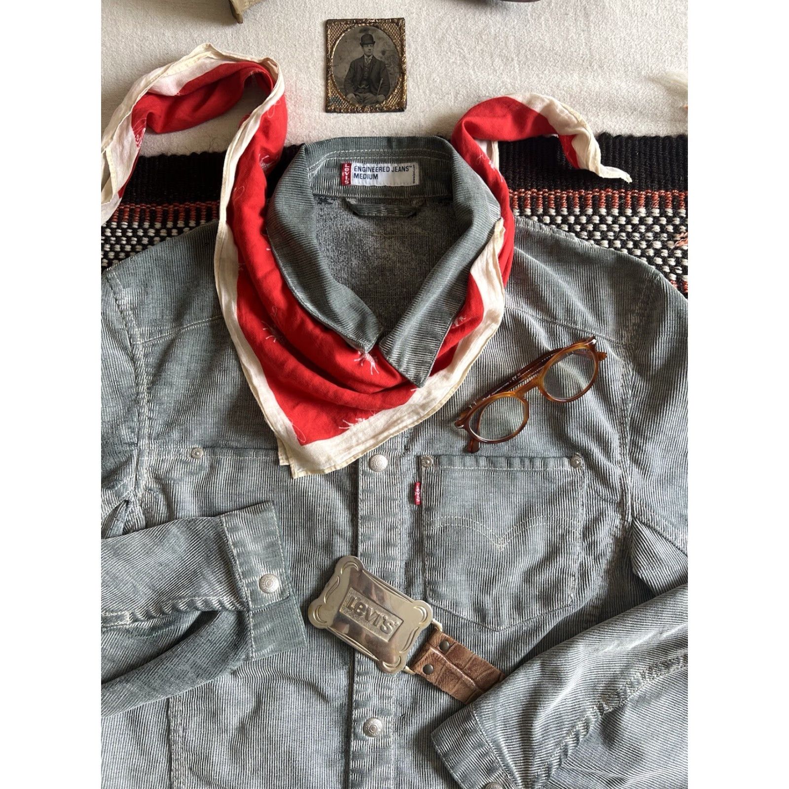 Levi's VINTAGE Levi's Engineered Jacket M Levi's Engineered Corduroy Trucker 38" Chest 2 Front Pockets Twisted 2001 USA Mens Green Brown Denim/Green Jacket Size US M / EU 48-50 / 2 - 2 Thumbnail