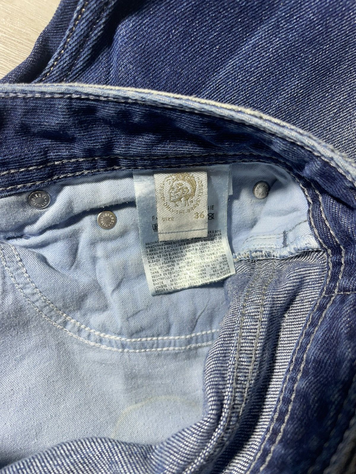 Diesel Diesel Vintage Bootcut Jeans Y2K Era Made in Italy W36 L32 Size US 36 / EU 52 - 7 Thumbnail