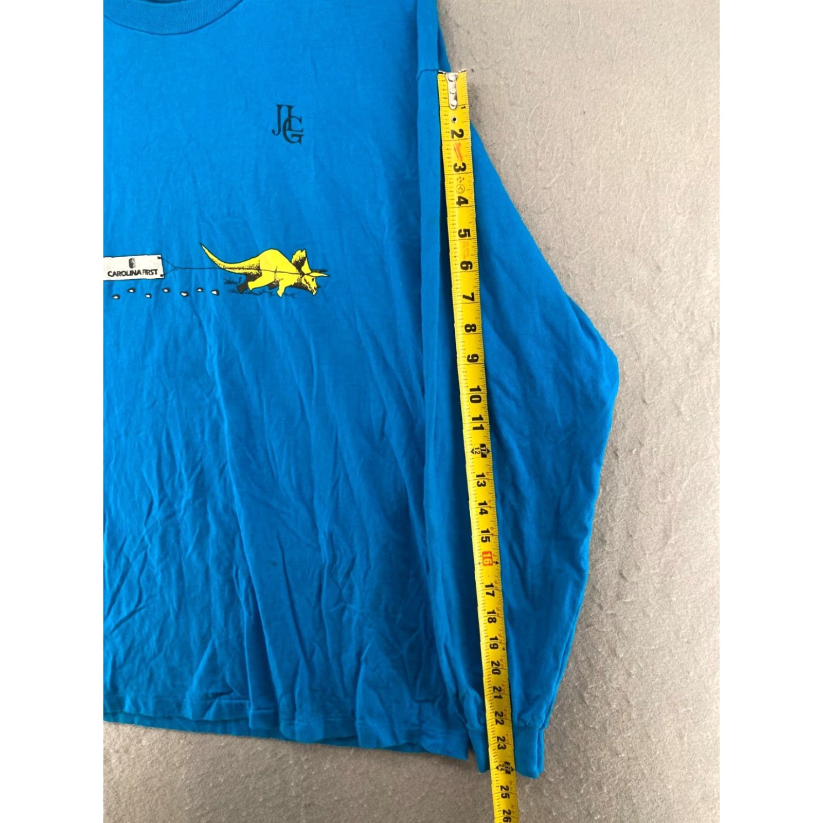 Hanes Dinamation Mens Shirt L Blue Carolina First Hanes Graphic Print 90s USA Dinosaur Crew Neck Cotton T-Shirt Size US L / EU 52-54 / 3 - 5 Thumbnail