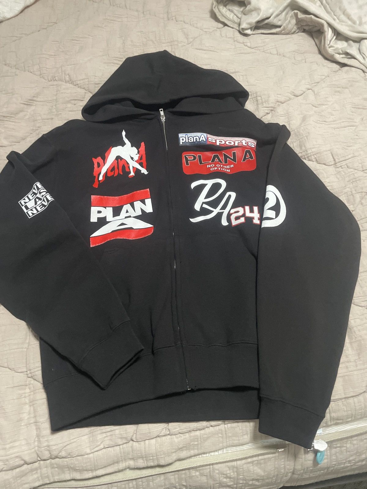 Other Lil tecca plan A zip up *INVITE ONLY CONCERT MERCH* Size US S / EU 44-46 / 1 - 1 Thumbnail