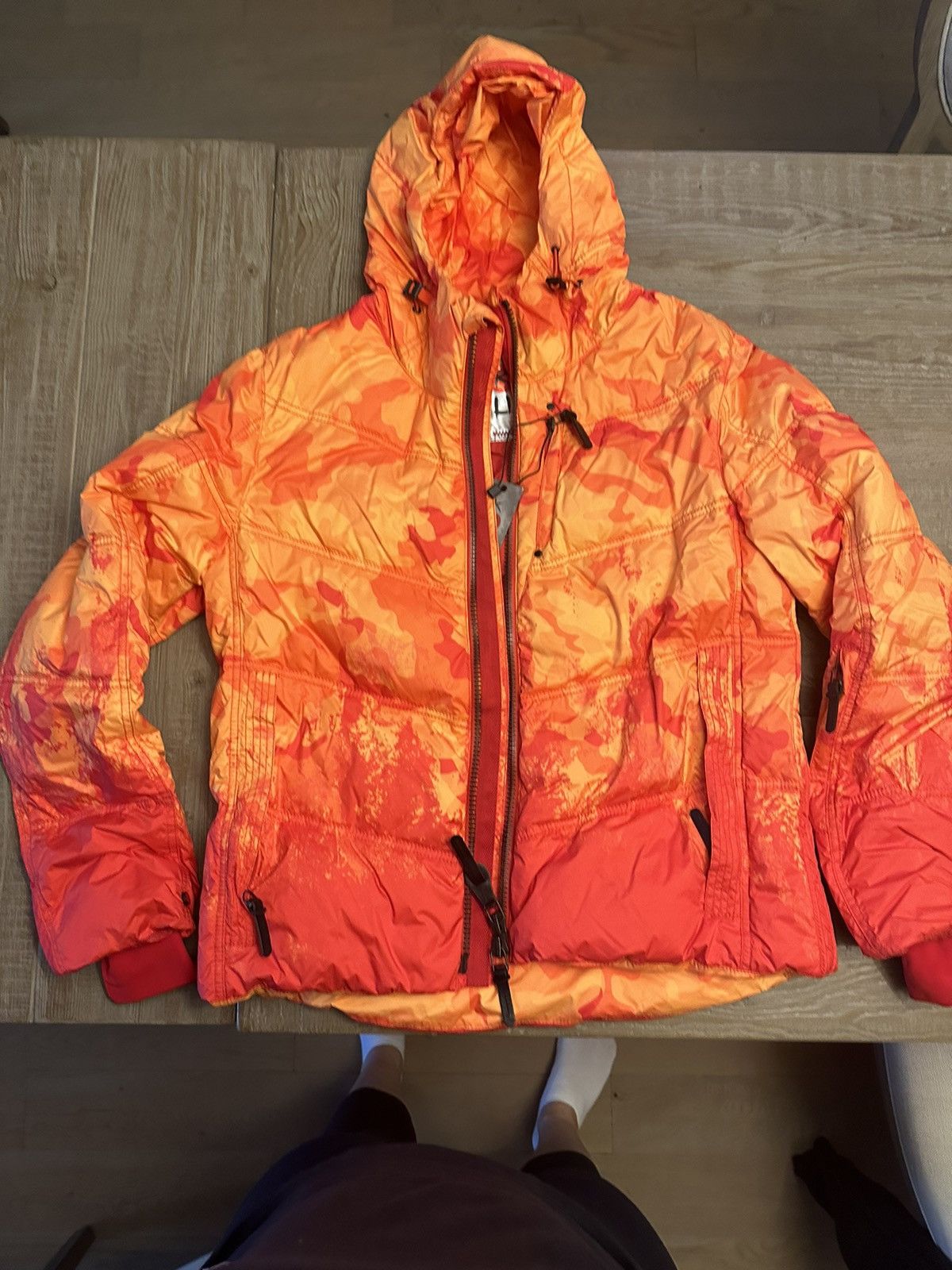 KRU V Power Orange Camo Fade Puffer Jacket - NWT Size S