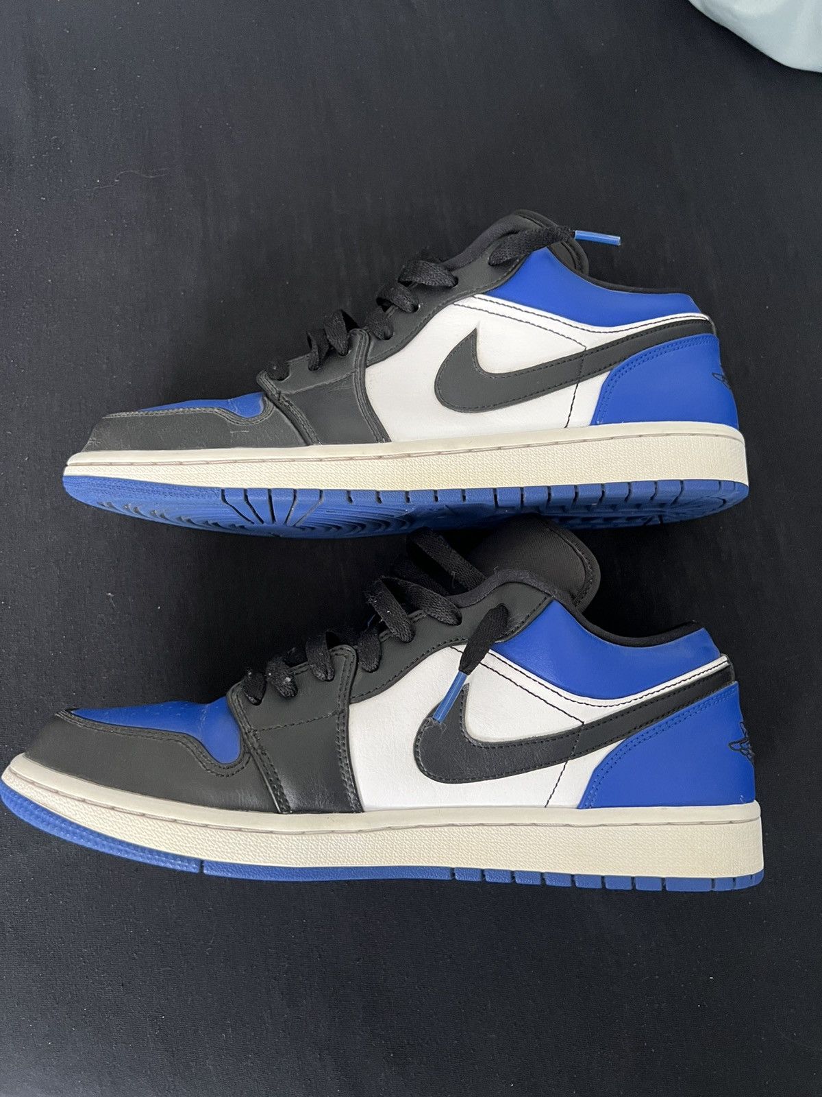 Jordan Brand Jordan 1 Low Royal Toe Size US 11 / EU 44 - 2 Thumbnail