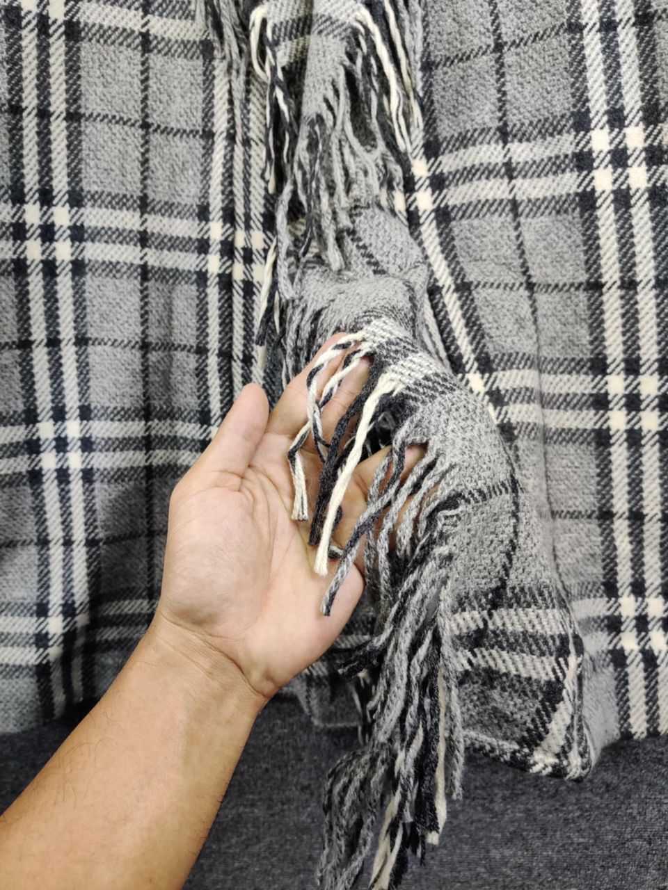 Burberry Burberry London Nova Check Fringe Cape Cardigan Jacket Size US XL / EU 56 / 4 - 12 Thumbnail