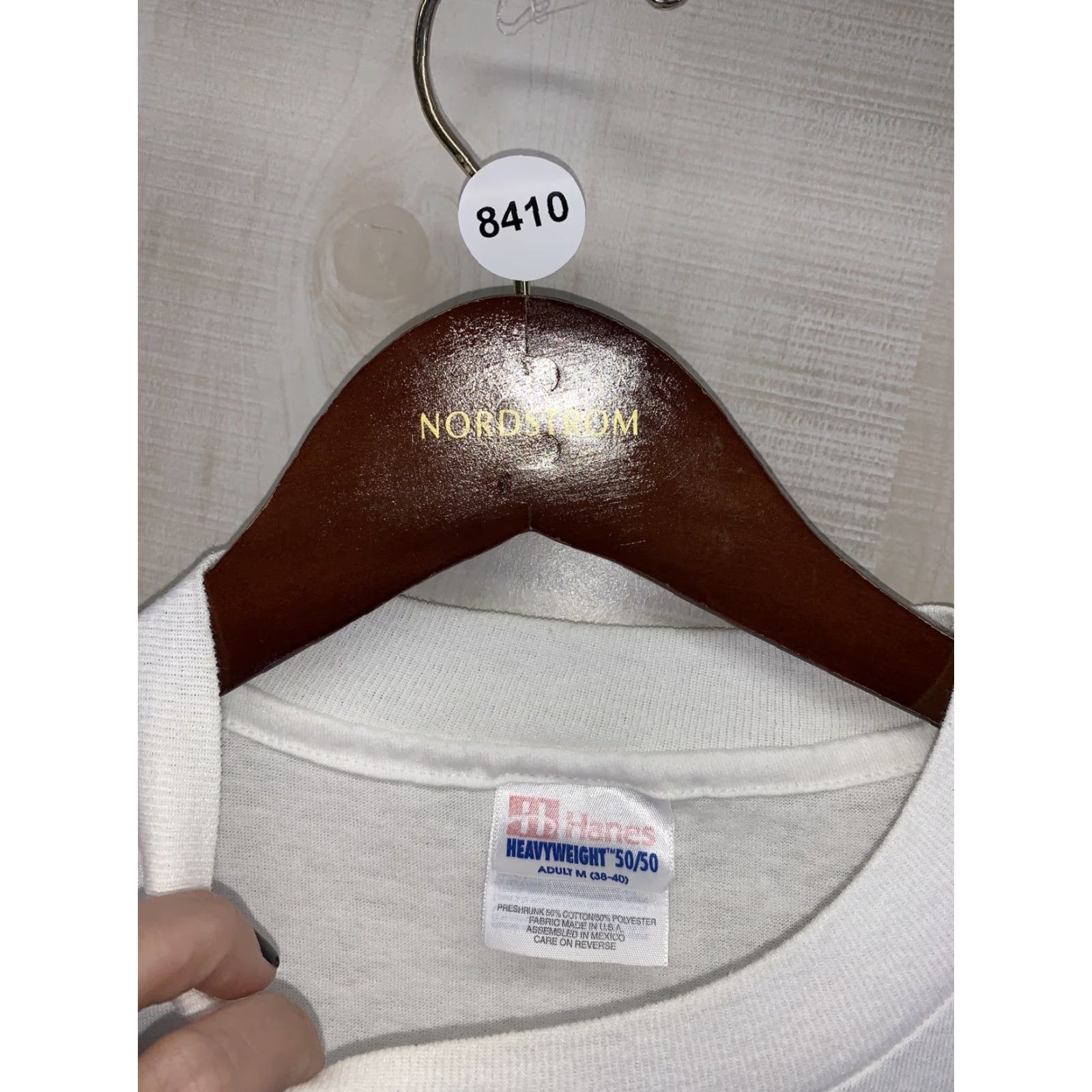 Hanes VINTAGE I Survived The Blizzard Of 96 Sebring FLA Mens T Shirt M White Hanes Shirt Mens 1990s Blizzard 96 Size US M / EU 48-50 / 2 - 5 Thumbnail