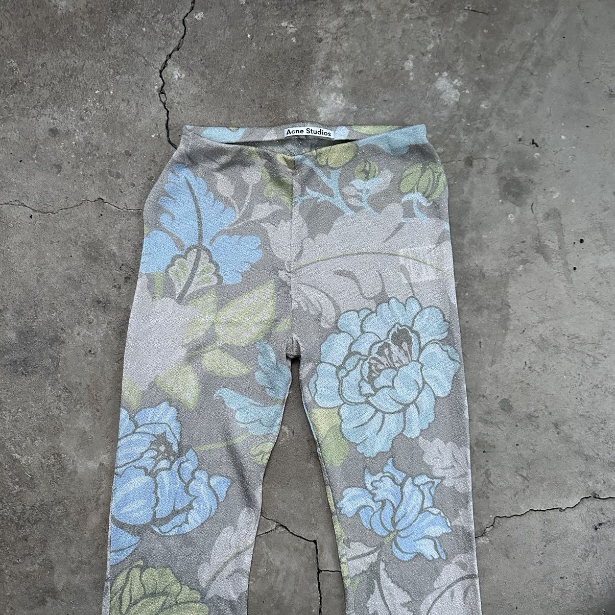 Acne Studios Acne Studio Floral print viscose Flared Trousers Size 26" / US 2 / IT 38 - 5 Thumbnail