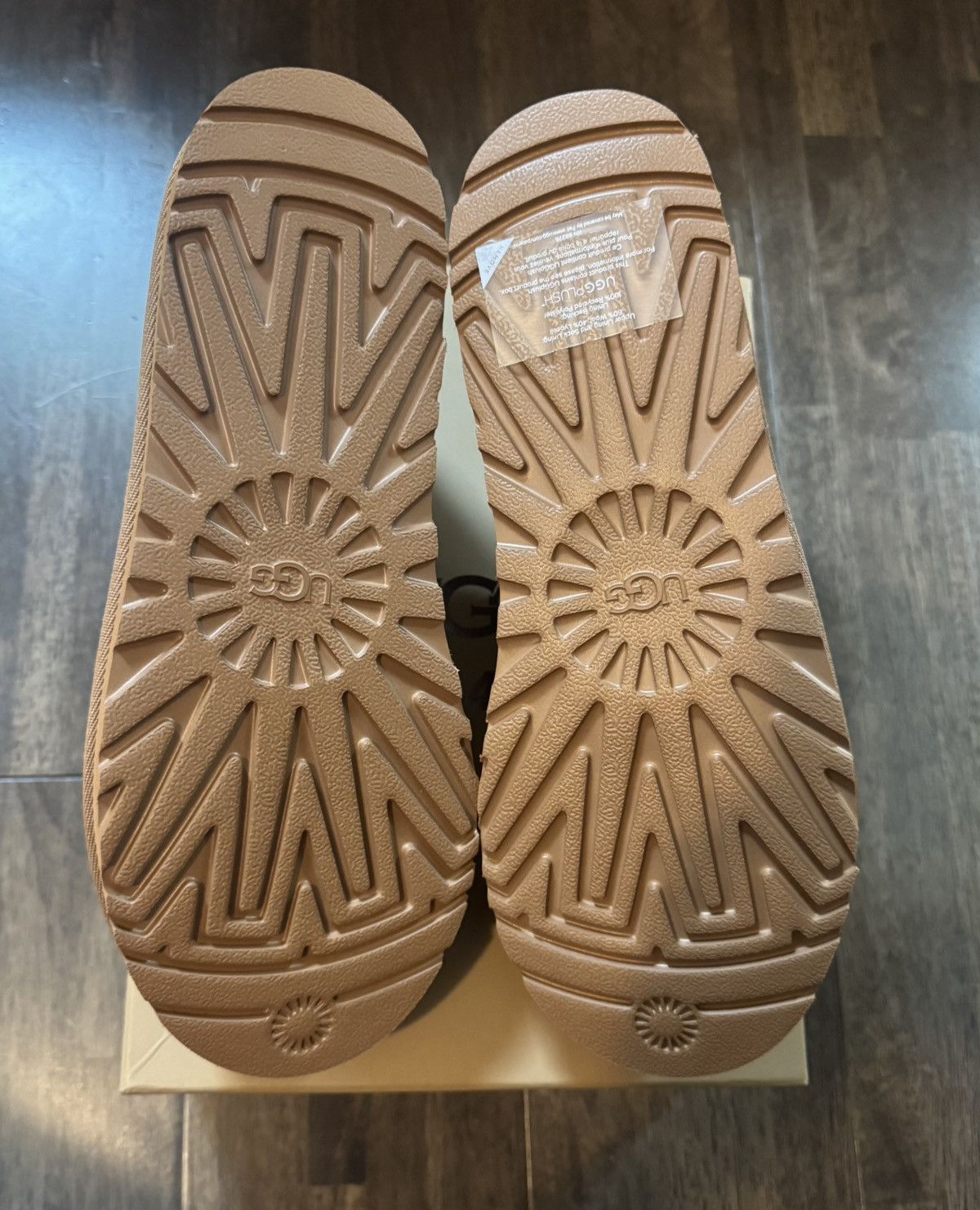 Palace × Ugg Palace x Ugg Tasman Slipper size 9 Size US 9 / EU 42 - 6 Thumbnail