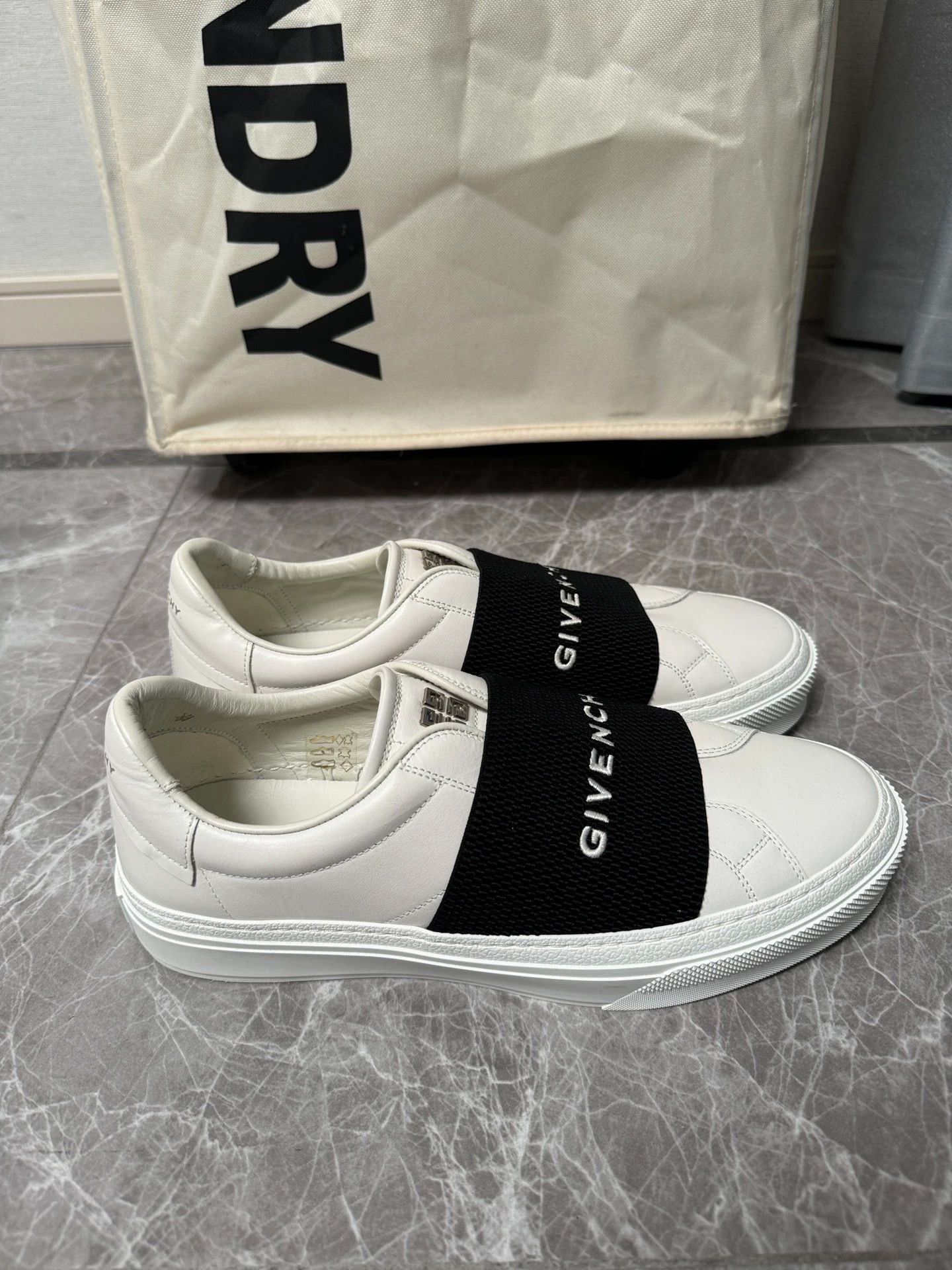 Givenchy Givenchy City Court Black Laces Sneakers 41 98 New Size US 8 / EU 41 - 2 Thumbnail