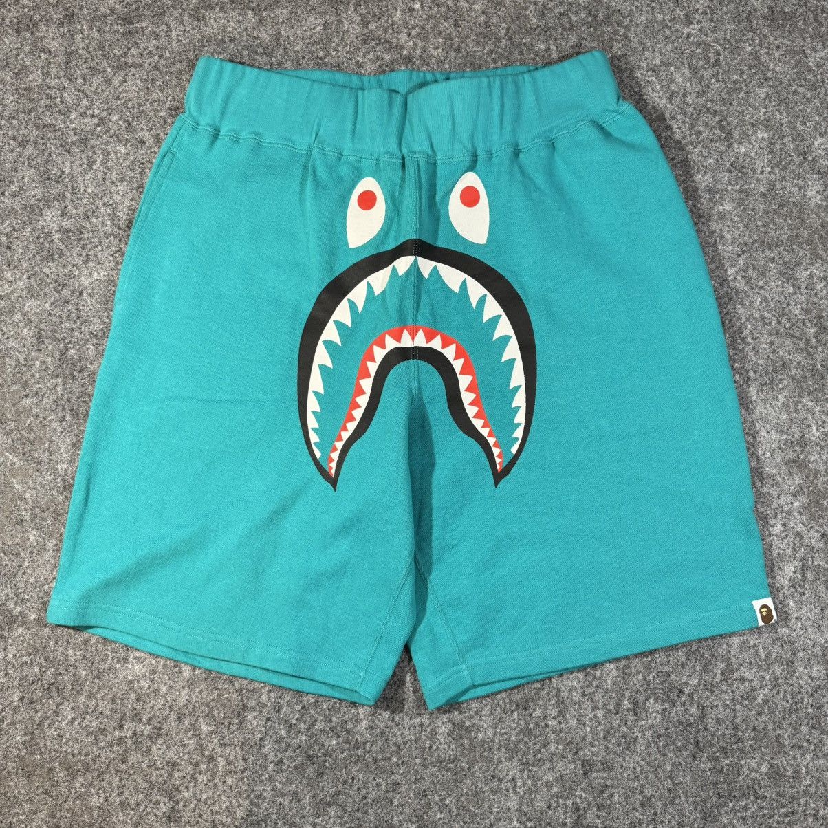 Bape Bape shark sweat shorts teal Size US 34 / EU 50 - 1 Thumbnail