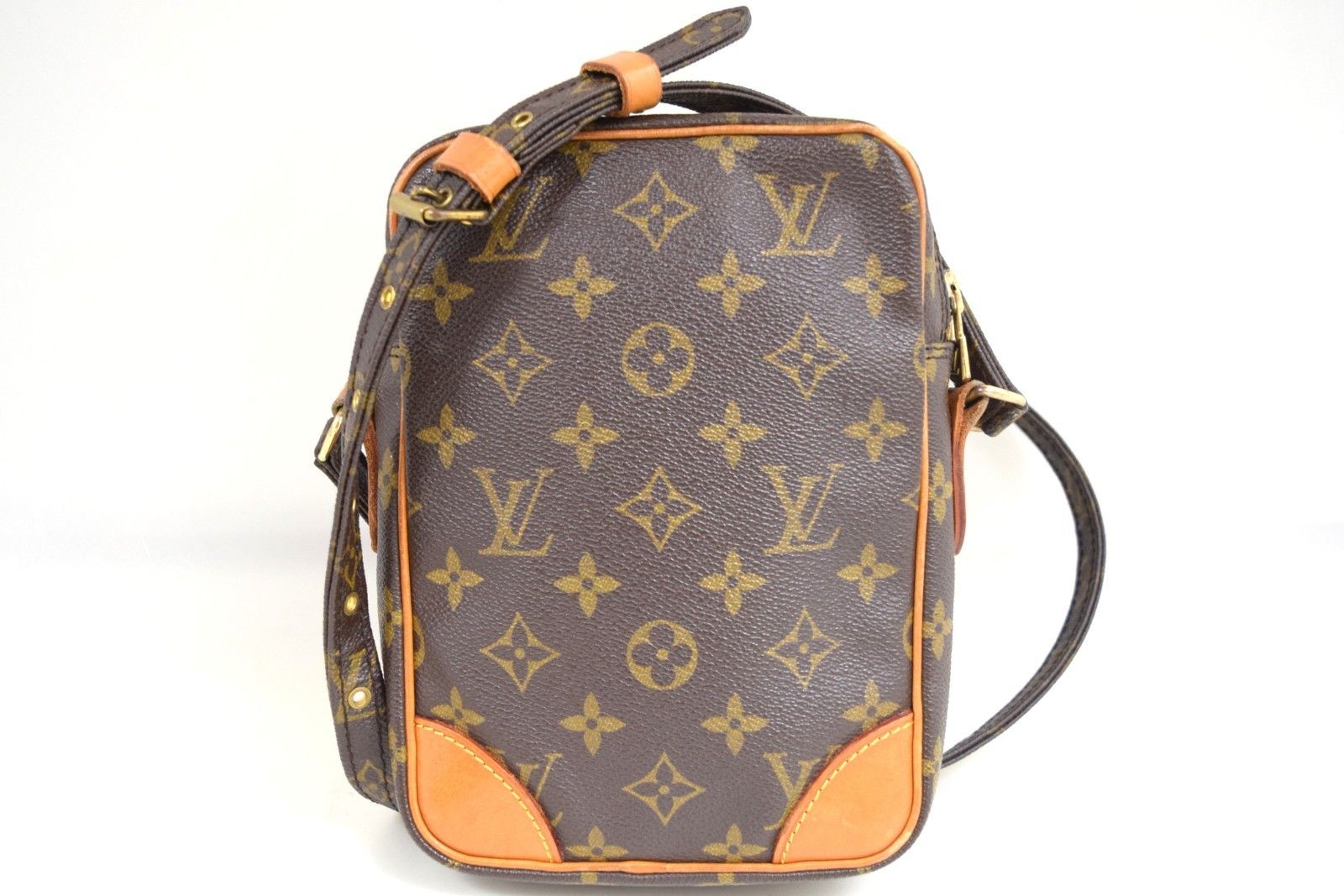 Louis Vuitton LV Danube Crossbody Bag Monogram Canvas M45266 Size ONE SIZE - 2 Thumbnail