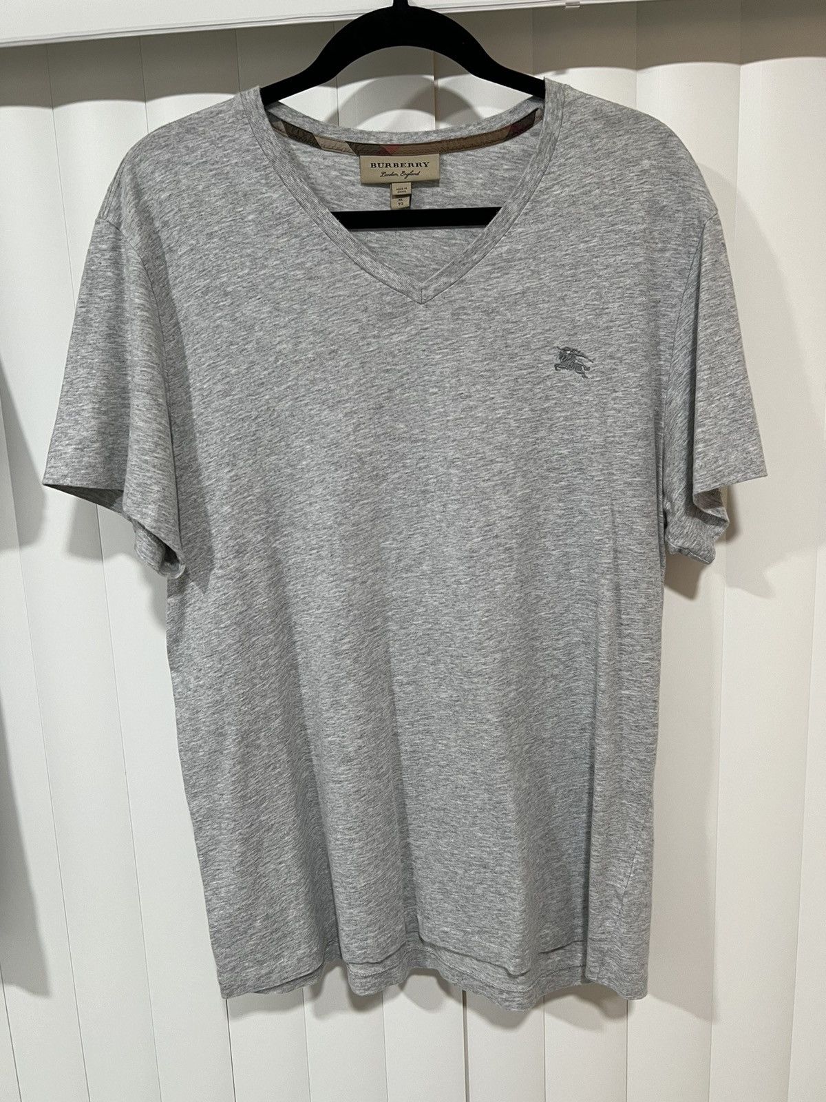 Burberry Burberry Classic V-neck Size US XL / EU 56 / 4 - 1 Thumbnail