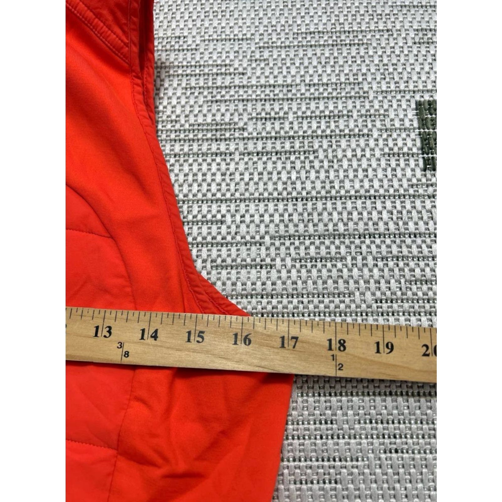 Lululemon Lululemon Another Mile Vest Jacket Womens 8 Red Full Zip Running Activewear Size M / US 6-8 / IT 42-44 - 6 Thumbnail