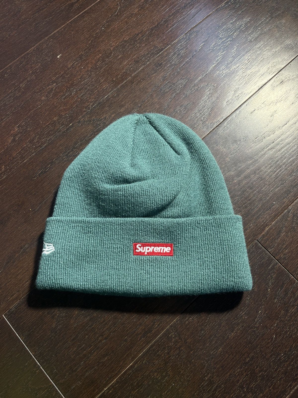 New Era × Supreme Supreme S Logo Beanie Pine Green Size ONE SIZE - 2 Thumbnail