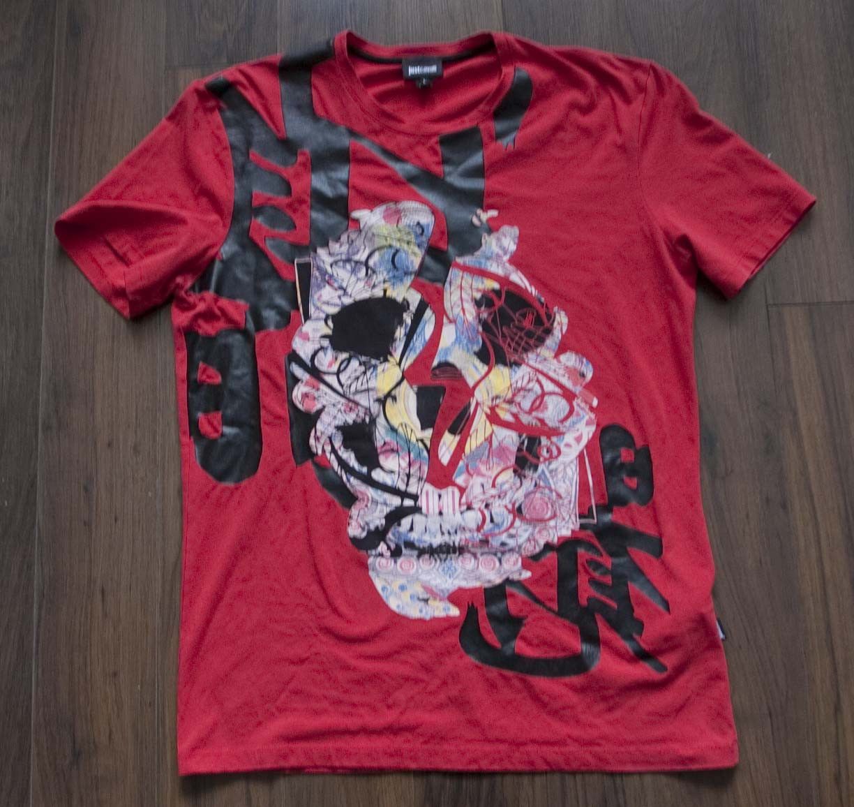 Just Cavalli Just Cavalli T Shirt Japanese Graphic Size M/L Red Size US L / EU 52-54 / 3 - 1 Thumbnail