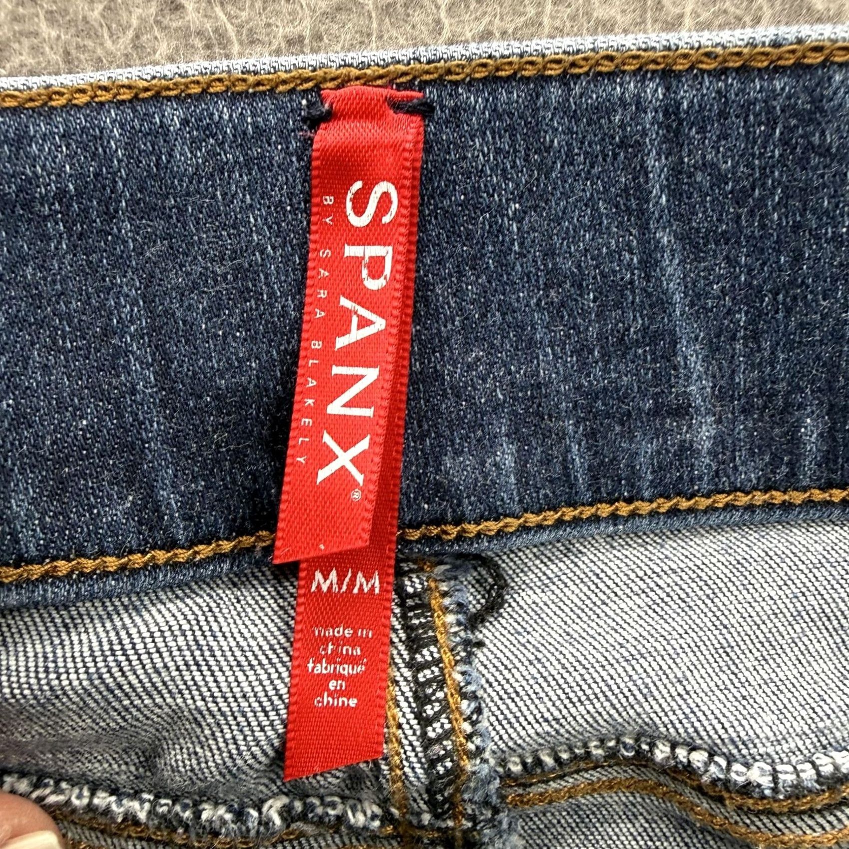 Spanx Spanx Jeans Womens M Blue Pull-On Mid Rise Slim Jegging Distressed Denim Jegging Slimming Stretch Shaping 5-Pocket City Fall Womens Cap Size 32" / US 10 / IT 46 - 3 Thumbnail