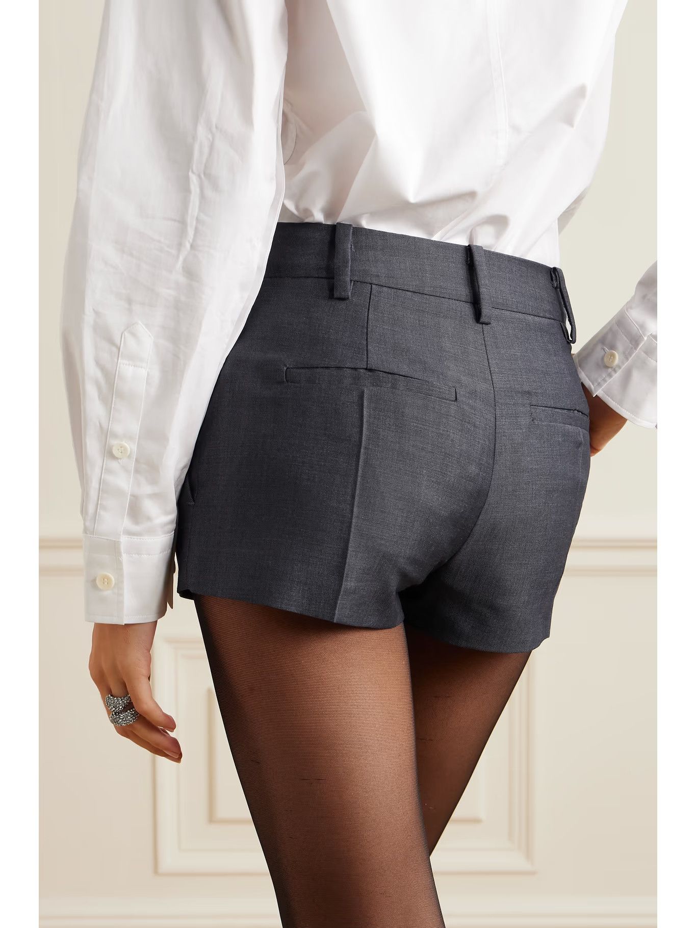 Valentino o1y0326 Short in Dark Gray Size 27" / US 4 / IT 40 - 3 Thumbnail