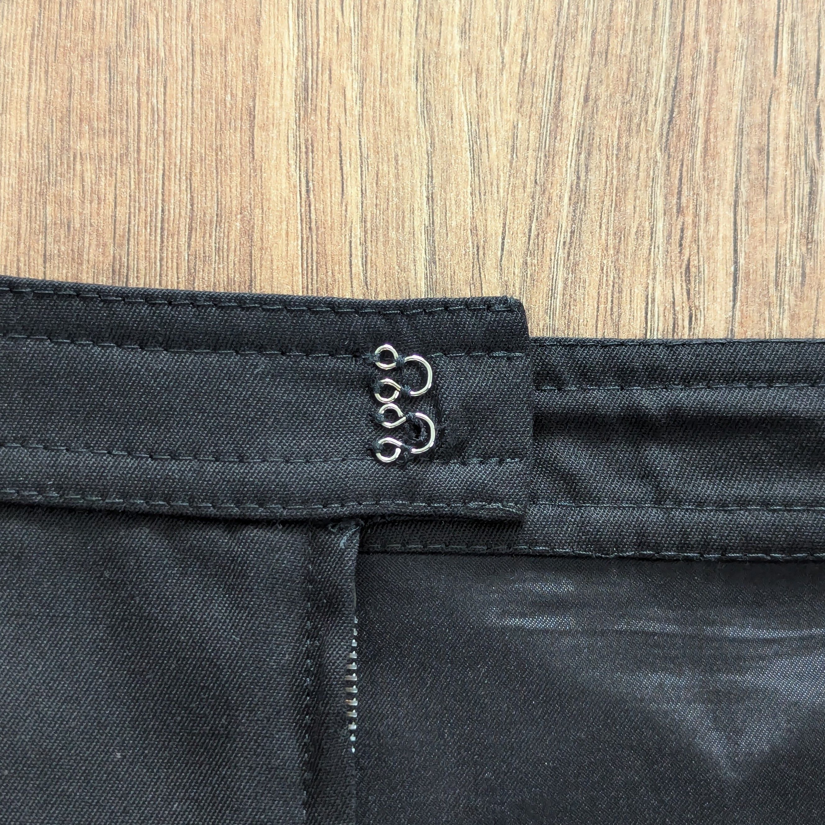 Yves Saint Laurent Yves Saint Laurent Rive Gauche Lana Wool Skirt MadeInFrance Size 28" / US 6 / IT 42 - 16 Thumbnail